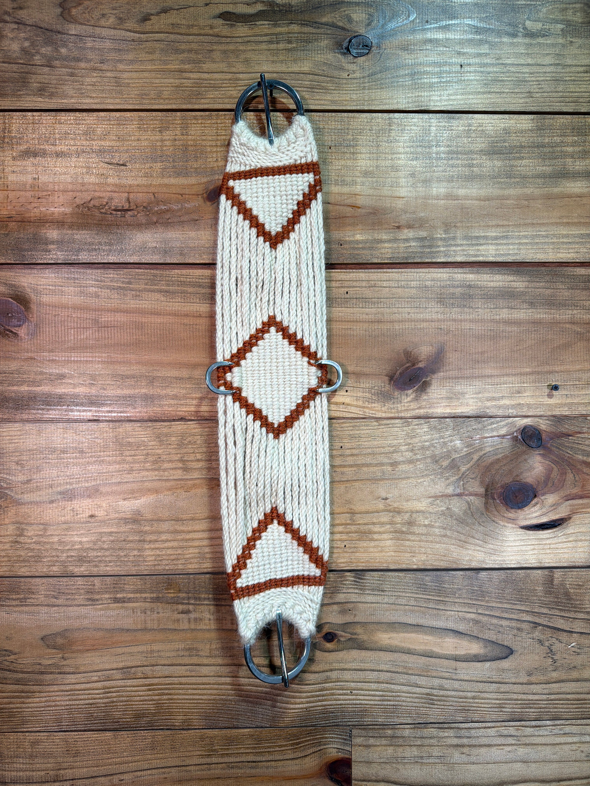 28" Hand Tied Mohair Cinch White w/ Rust Diamond
