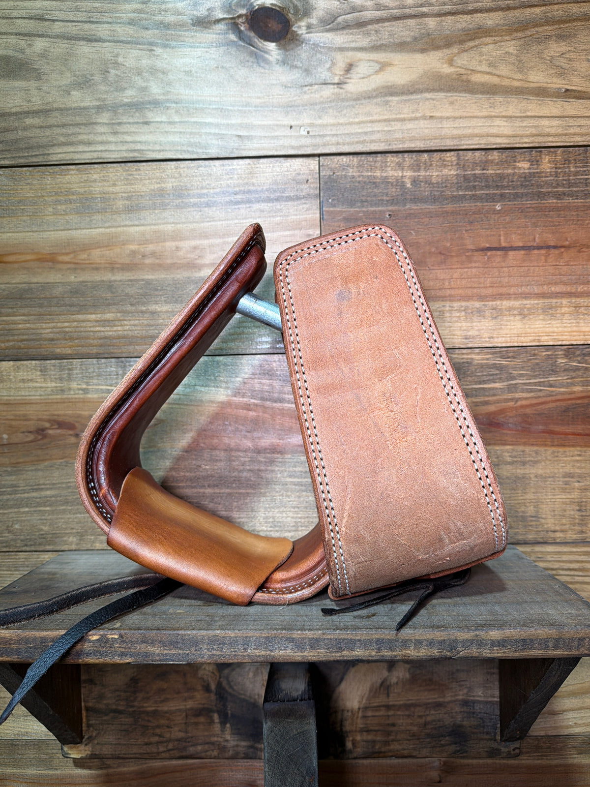 Overshoe Roughout Stirrups Natural