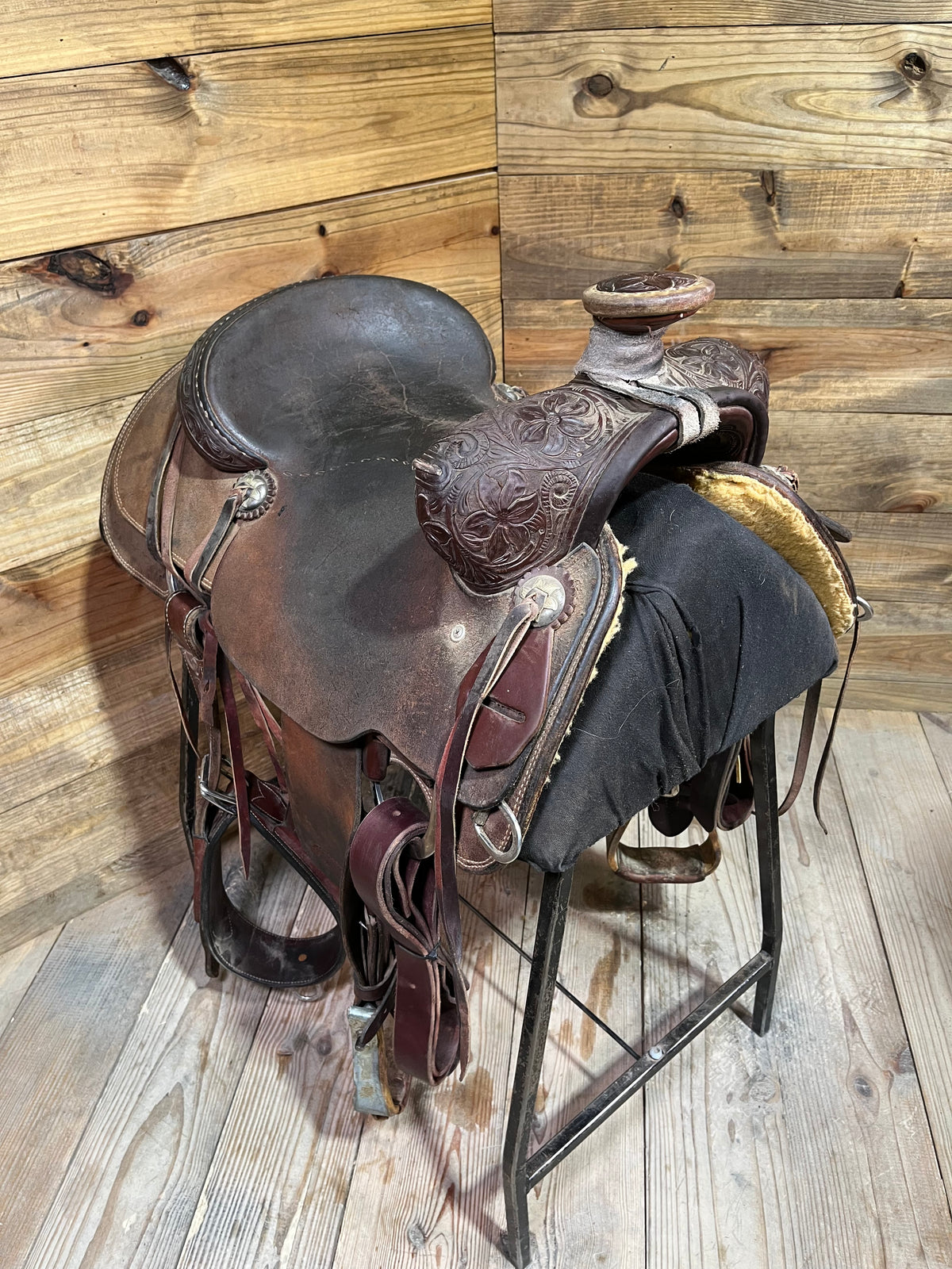 16” Trent Ward Platinum Tucson Rancher ISUSED2489