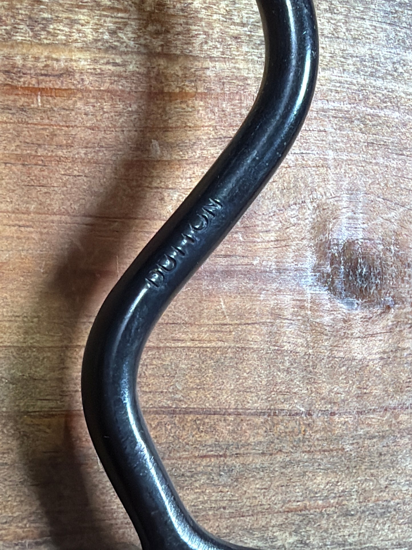 07-07i Dutton Round Port Smooth Bar