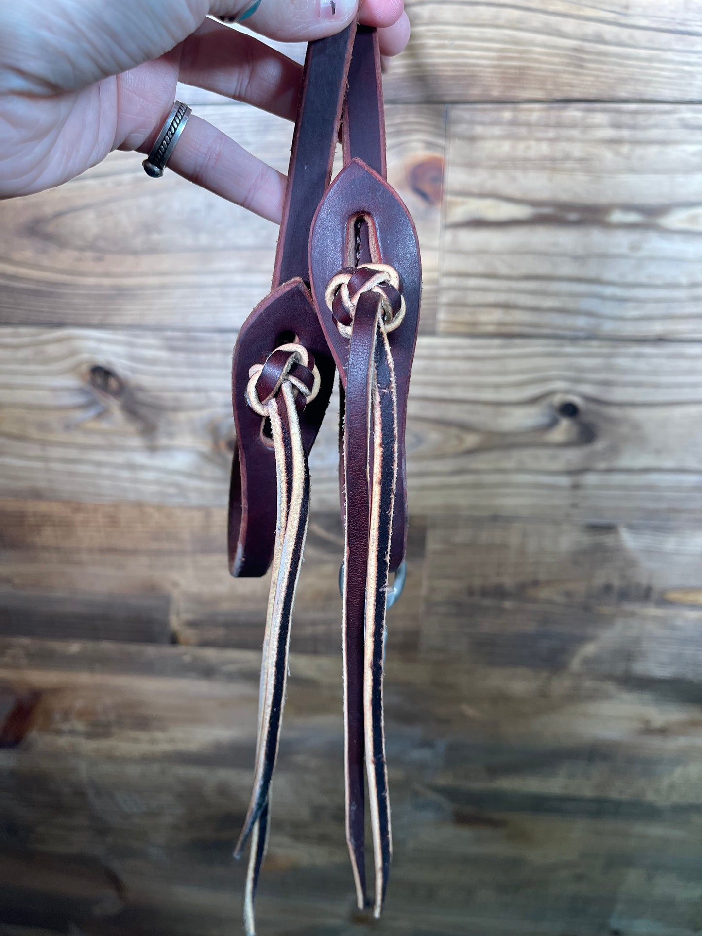 7090BUR-PK Professional Choice 1/2" Pineapple Knot Latigo Roping Reins