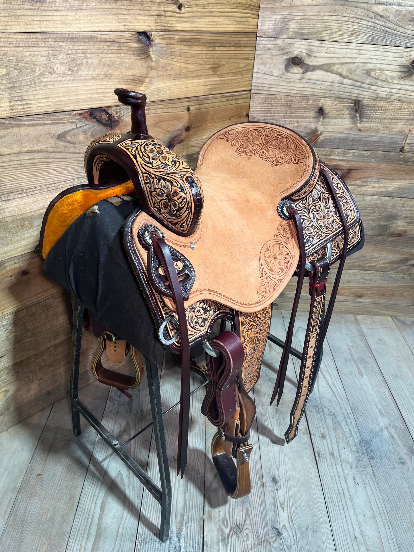 Trent Ward Signature BW Ranch Cutter ISRC391-25