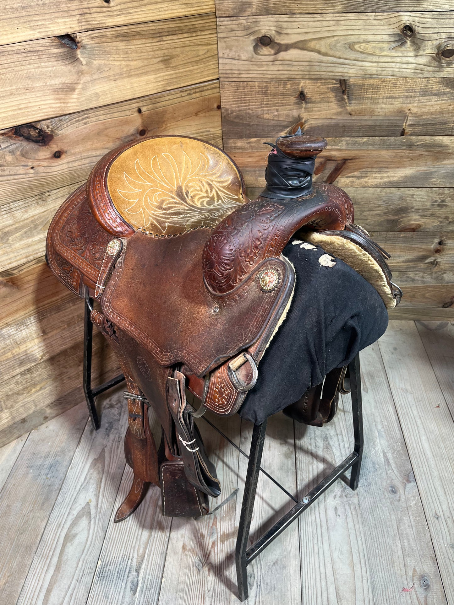 Harry Jones Custom Roper Midland ,TX ISUSED2051