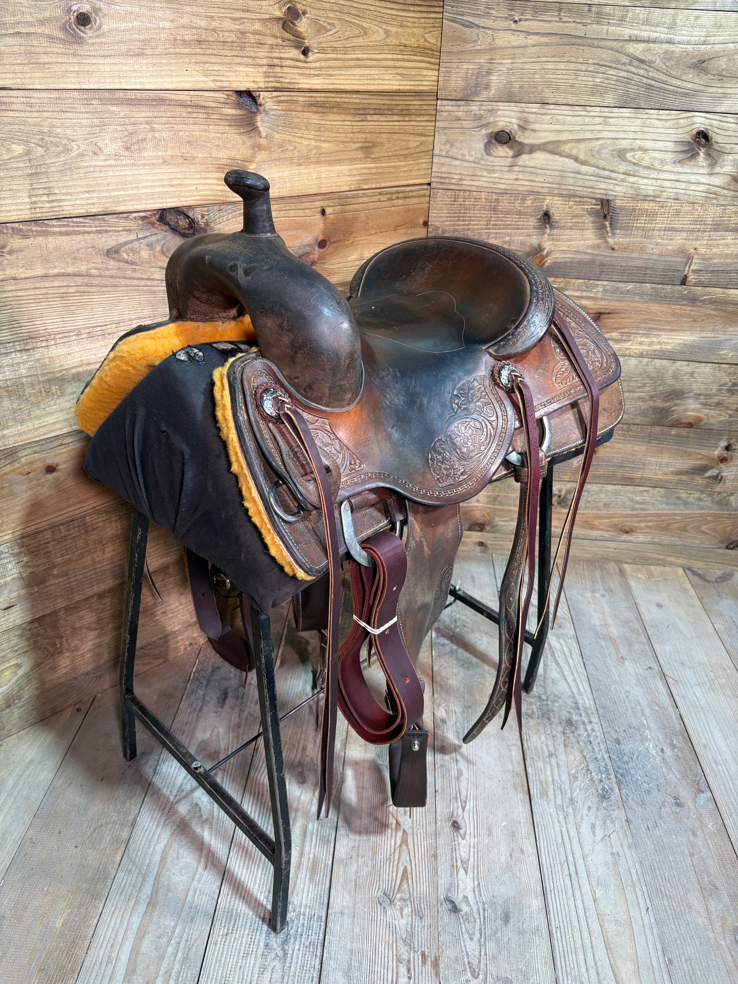Bobs Custom Cowhorse ISUSED1720