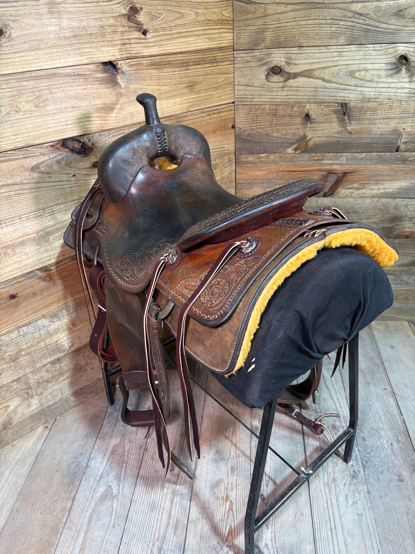 Bobs Custom Cowhorse ISUSED1720