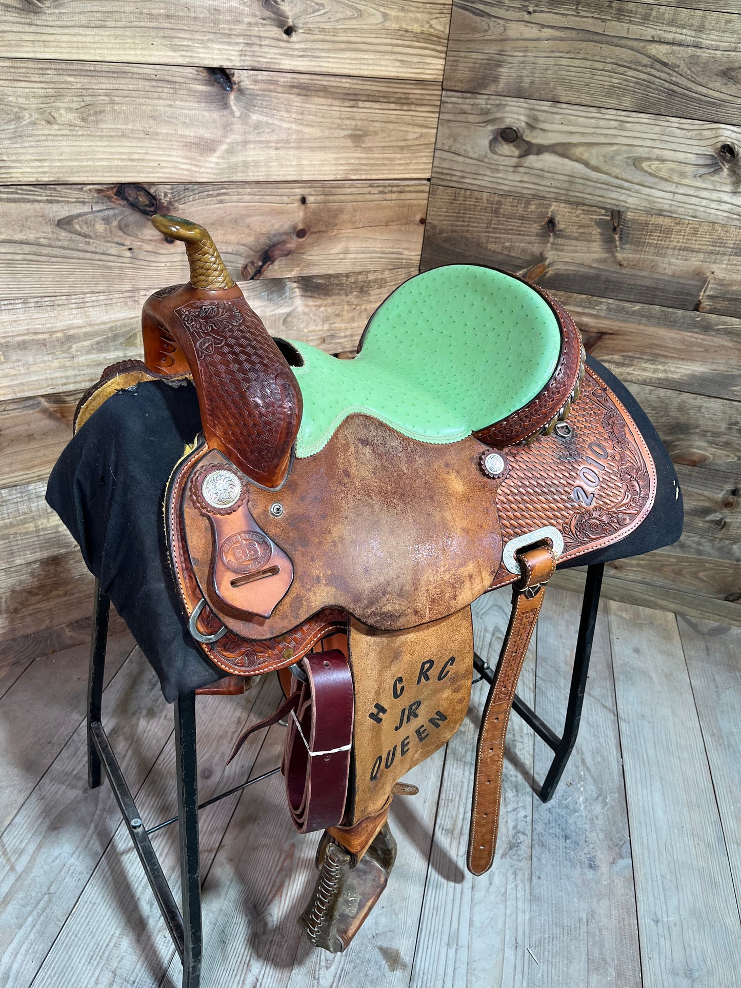 ETS Custom Barrel Saddle ISUSED1571