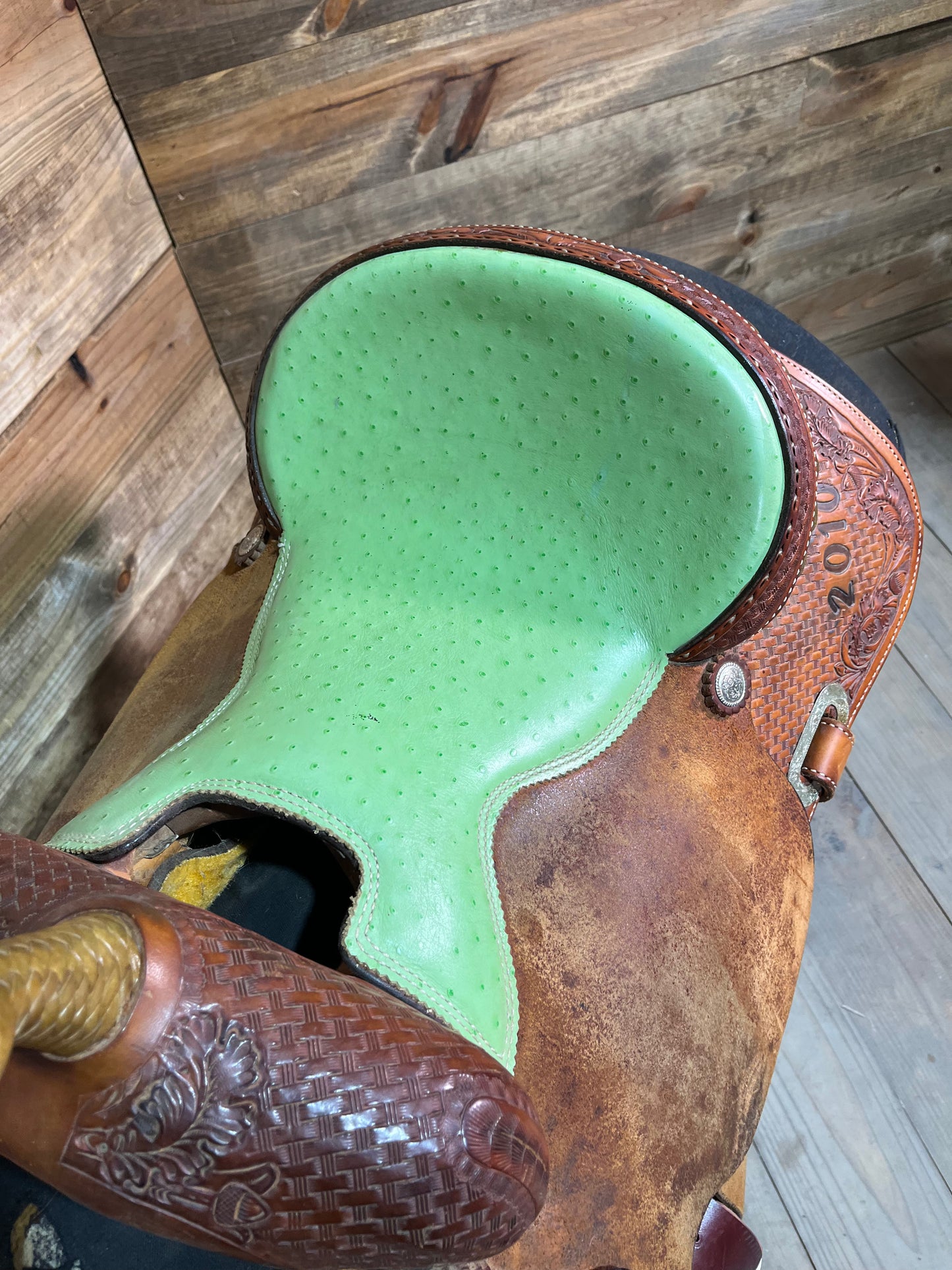 ETS Custom Barrel Saddle ISUSED1571