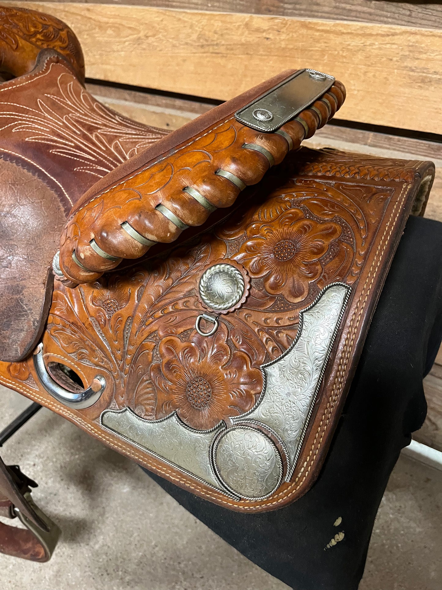 R.E. Donato Custom Western Saddle (San Angelo, TX) ISUSED794