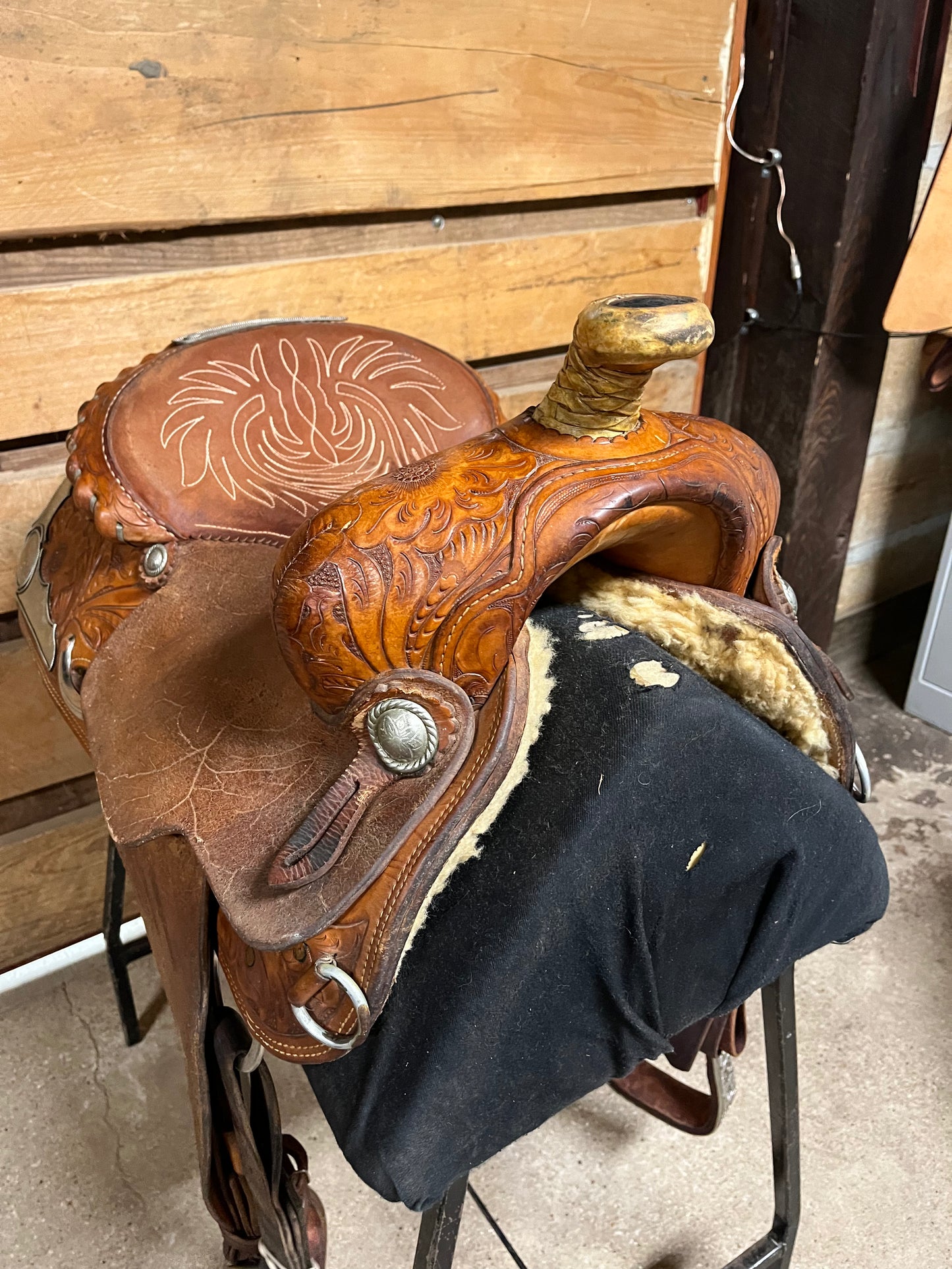 R.E. Donato Custom Western Saddle (San Angelo, TX) ISUSED794