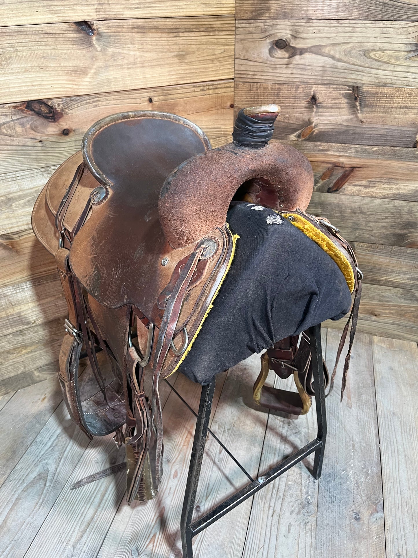 Henderson Ranch Saddle ISUSED1603