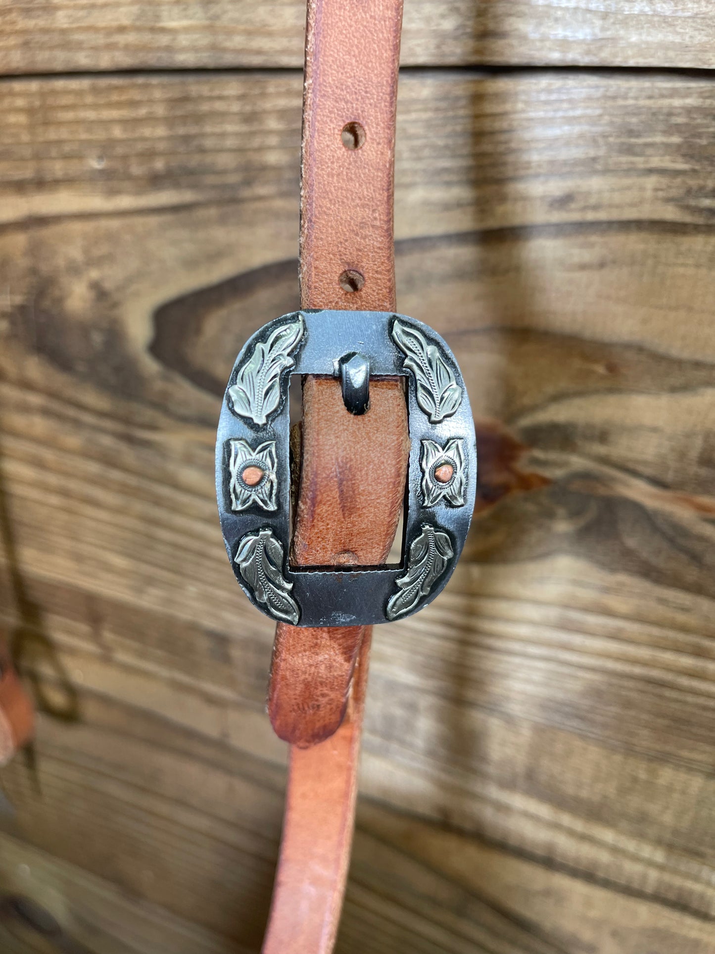 H1075 5/8" Split- Ear w/ Custom Oval Floral Buckle