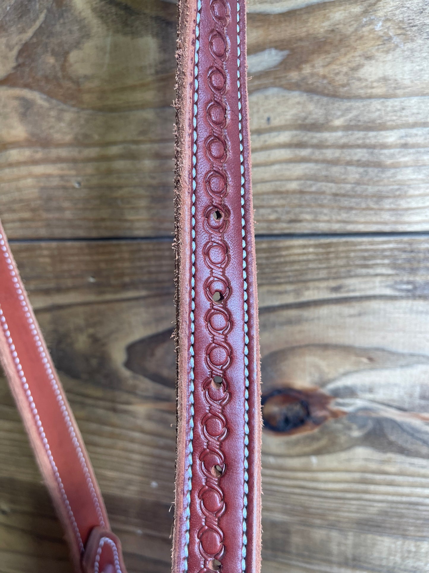 1" Medium Oil Split Ear w/ Barb Wire Tooling