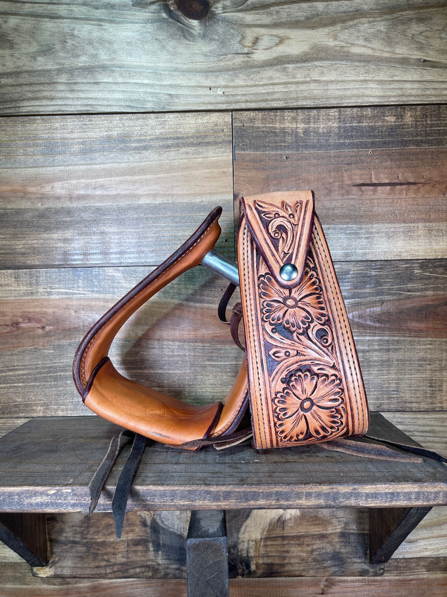 Crooked Stirrup Tooling #26 Antique