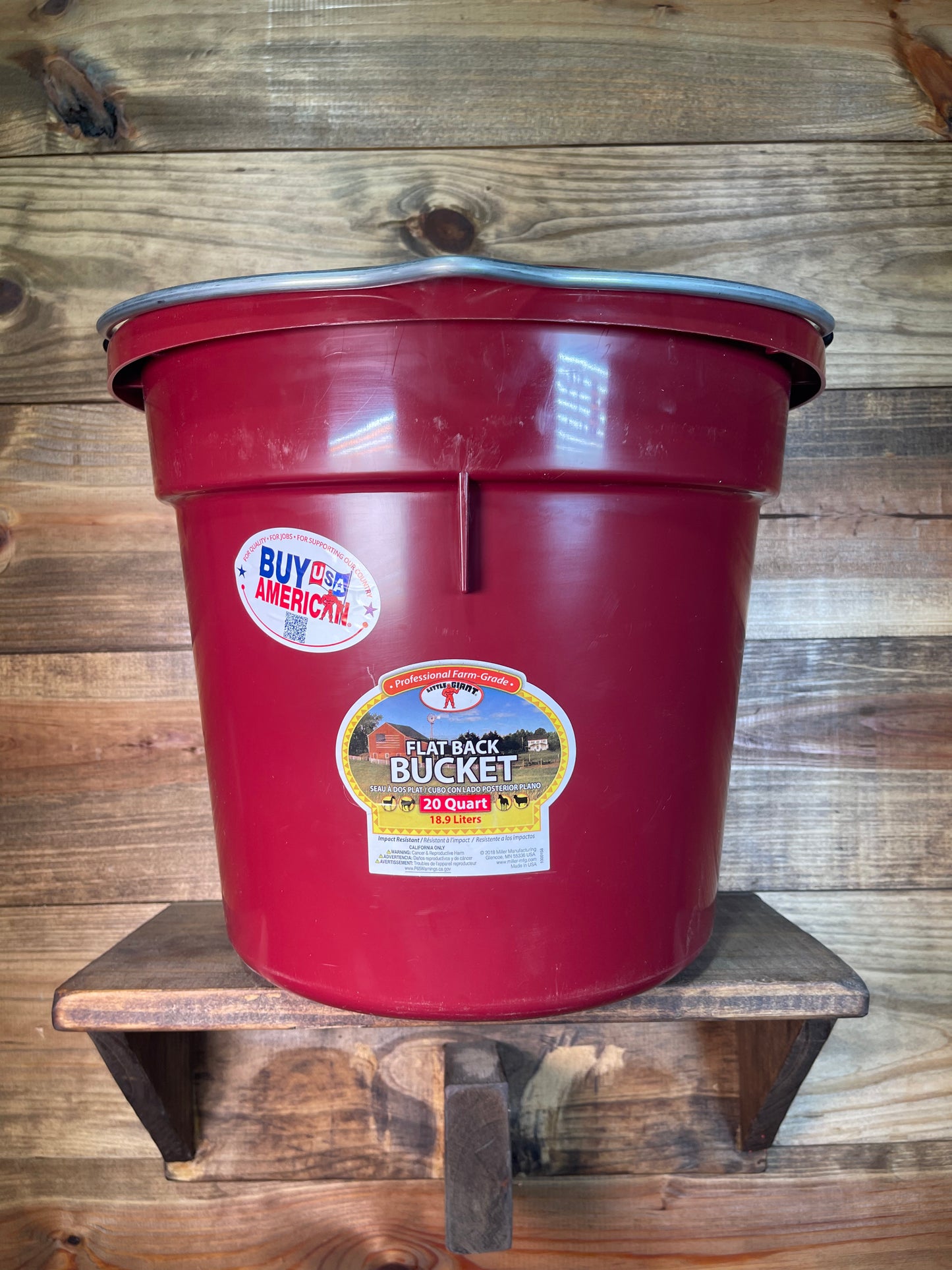 Water/Feed Bucket
