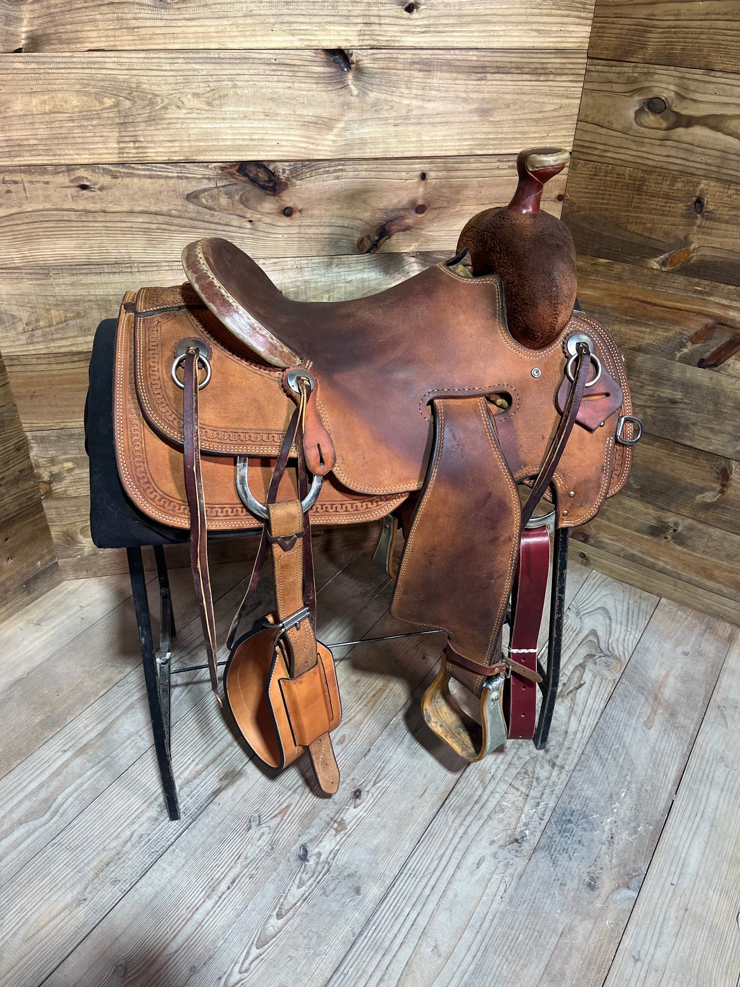 Henderson Ranch Roper ISUSED1618