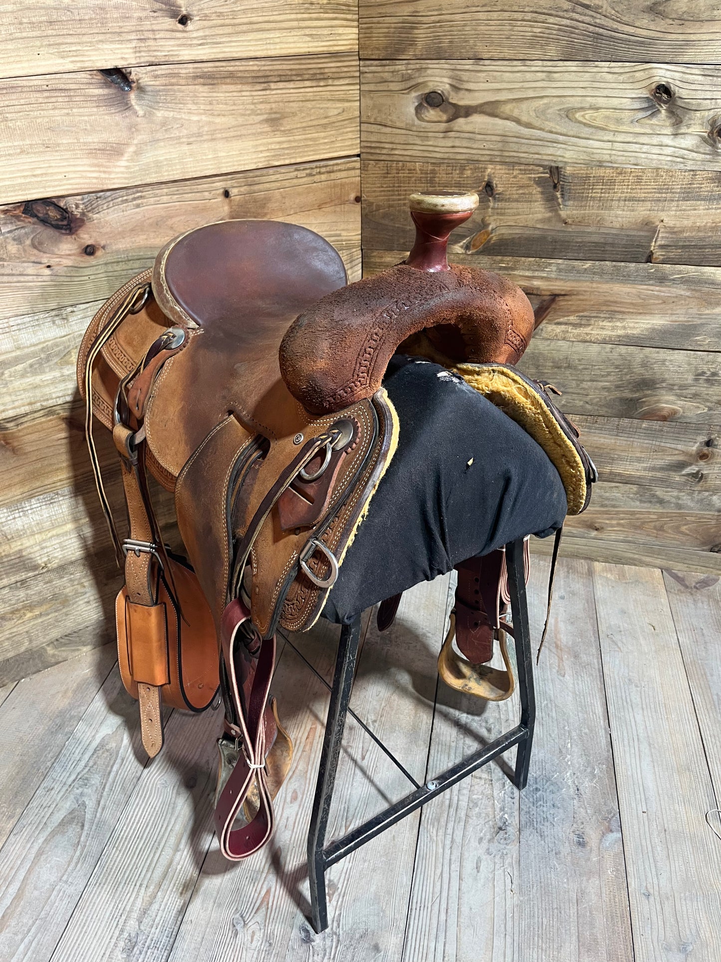 Henderson Ranch Roper ISUSED1618