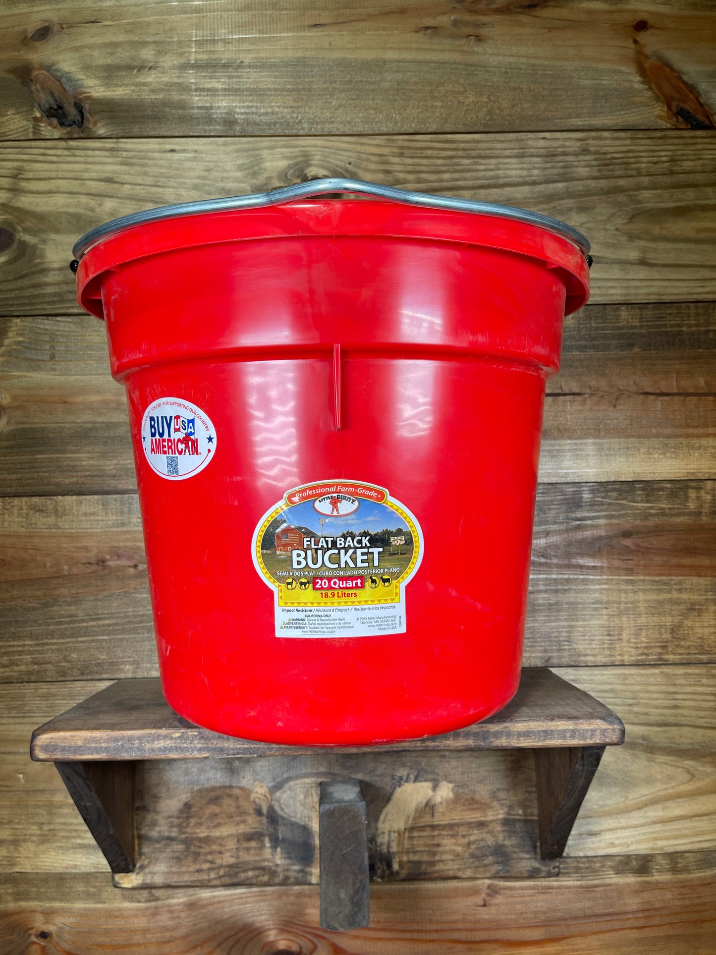 Water/Feed Bucket