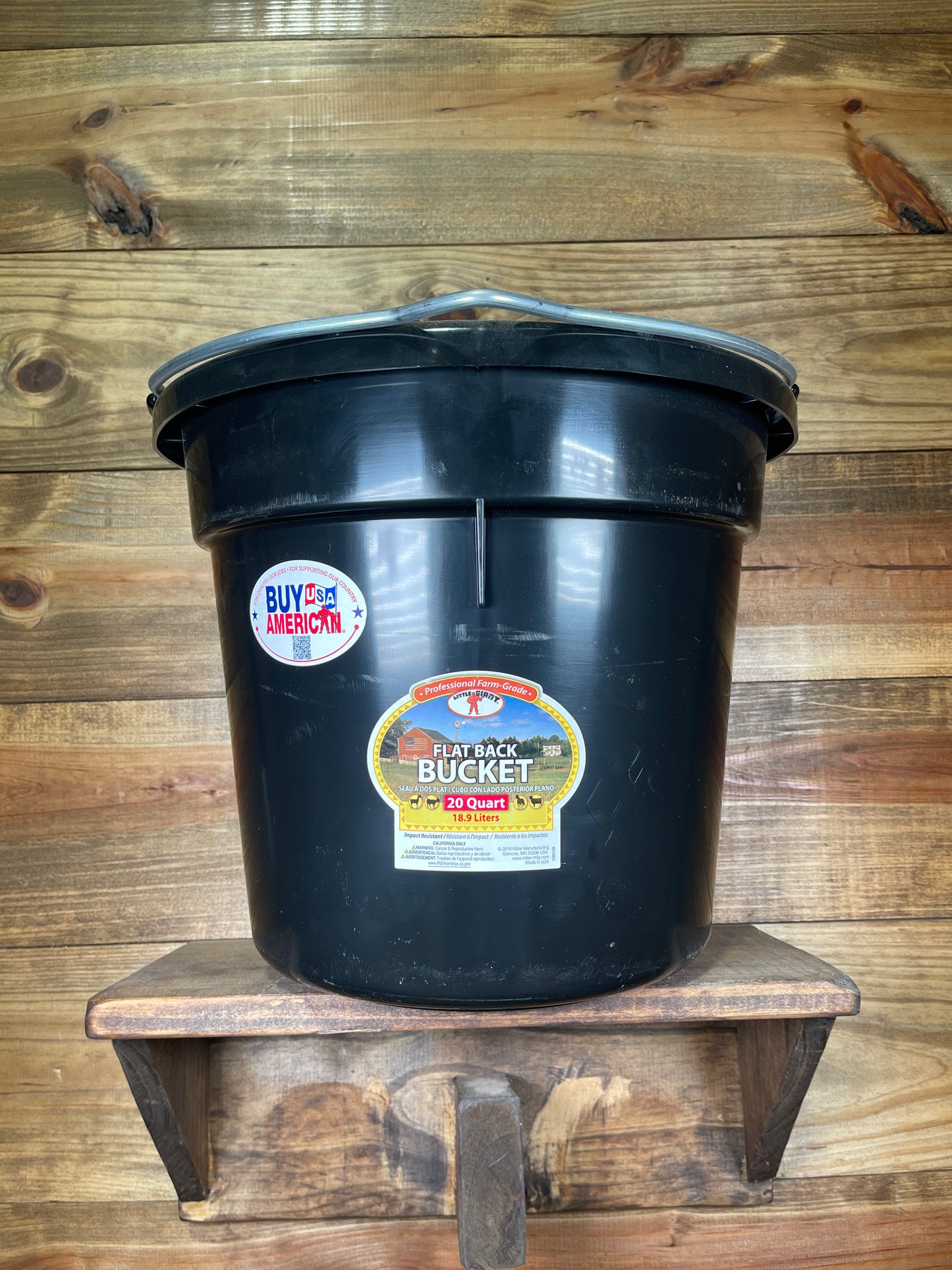Water/Feed Bucket