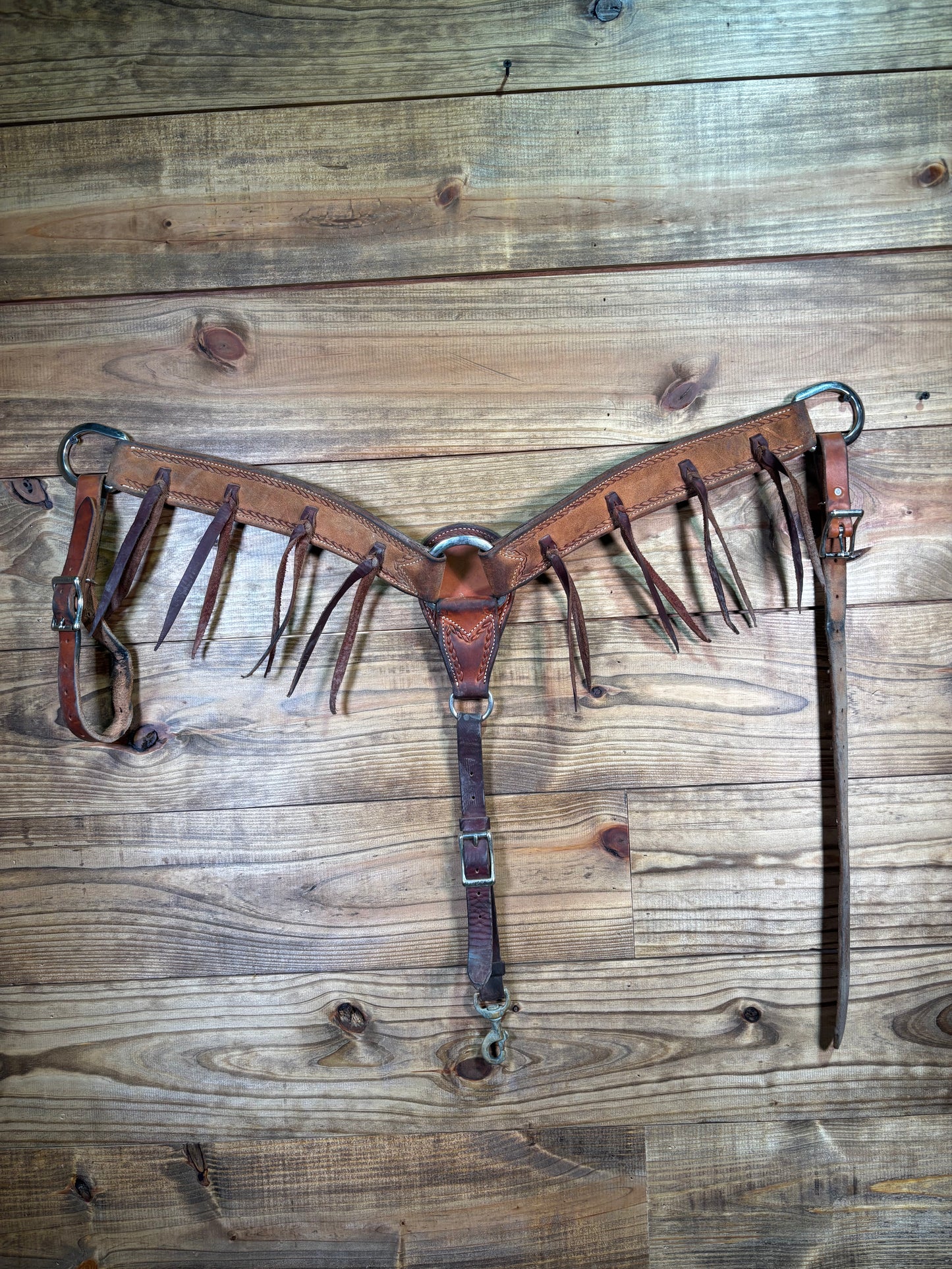 UsedTack79 2" Roughout Breat Collar w/ Latigo Strings