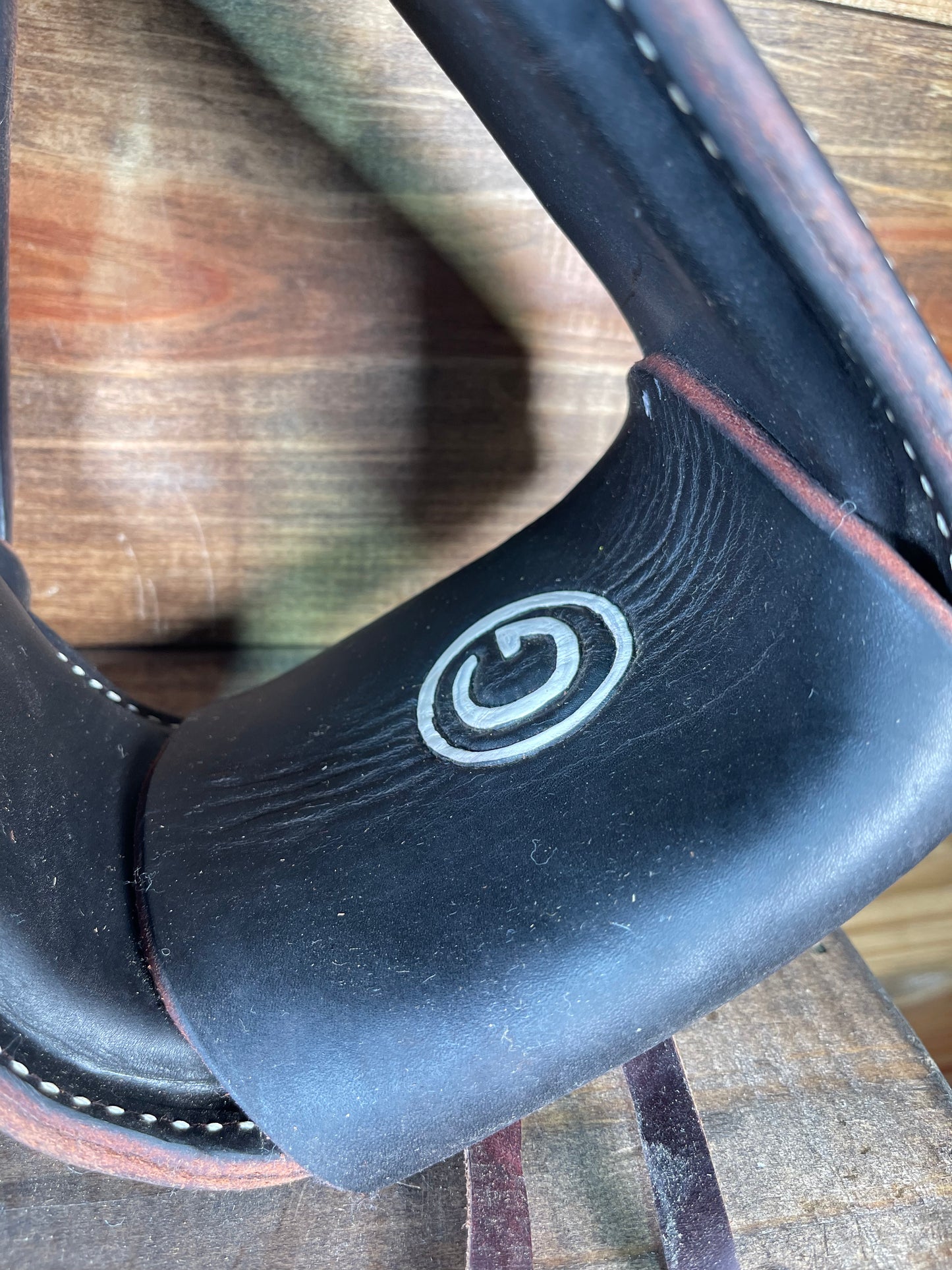 Stirrup Tooling #18Chocolate Oiled w/ White G's