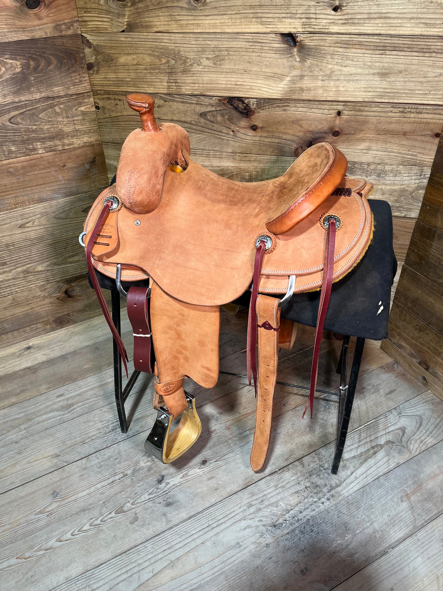 Cowboy Customs Ranch Saddle ISUSED1700