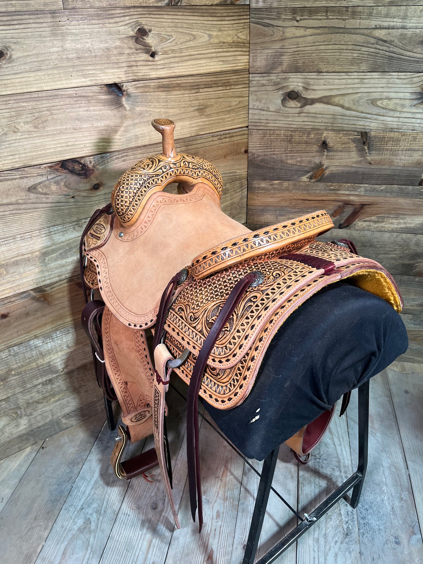 Trent Ward Signature BW Ranch Cutter ISRC329-25