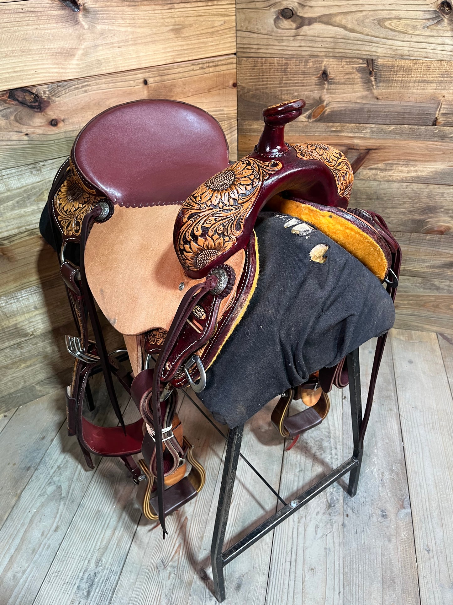 Trent Ward Signature Cowhorse ISCH144-25