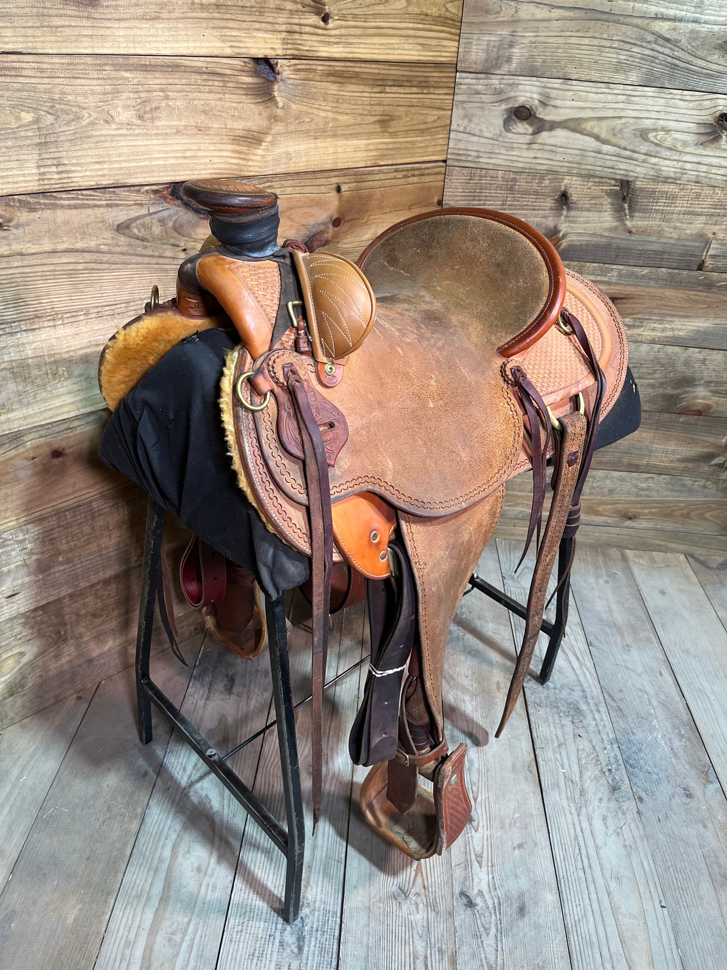 Buckaroo Leather Wade Saddle ISUSED1736