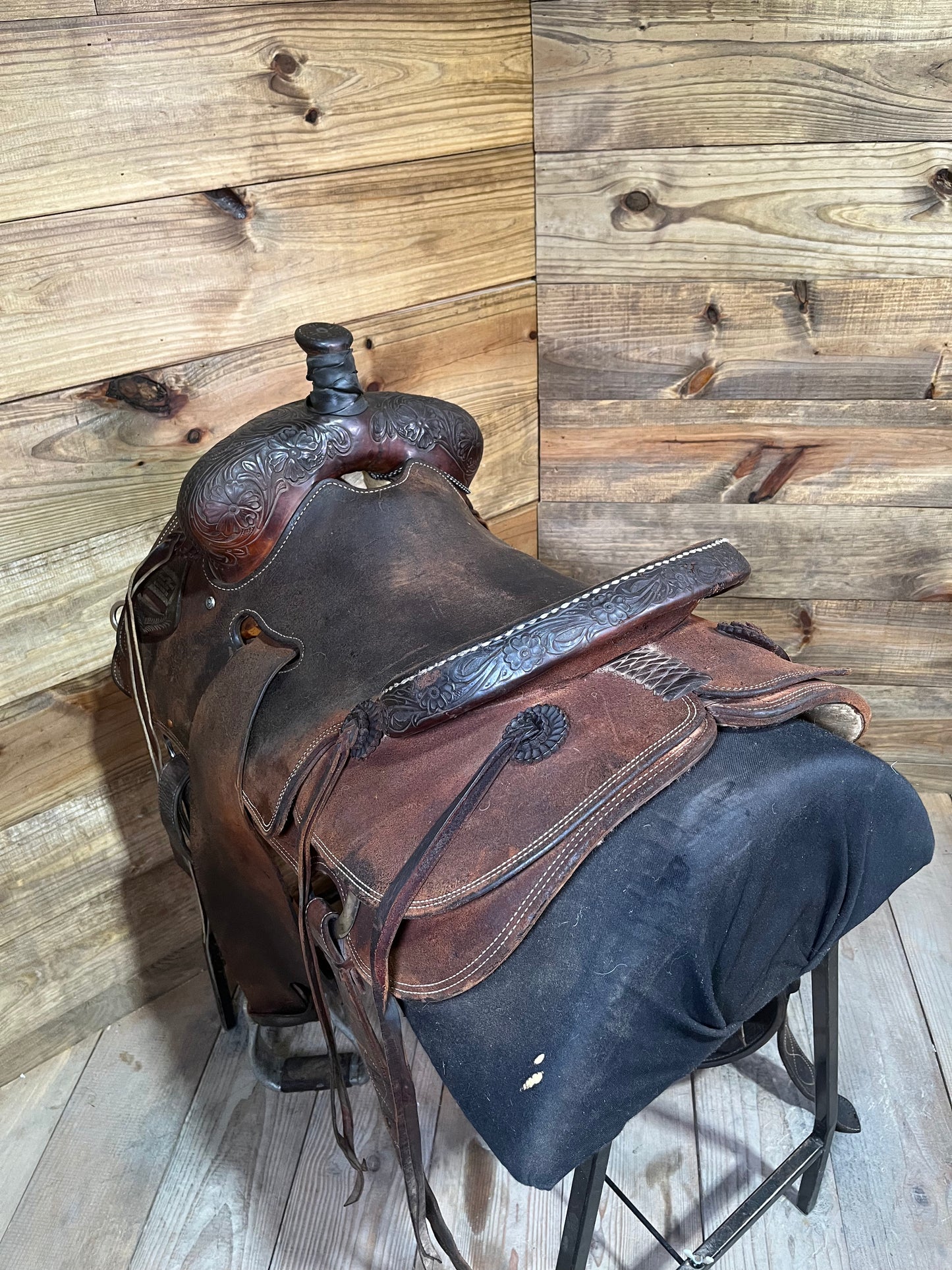 Trent Ward WJ Ranch Saddle ISUSED1776