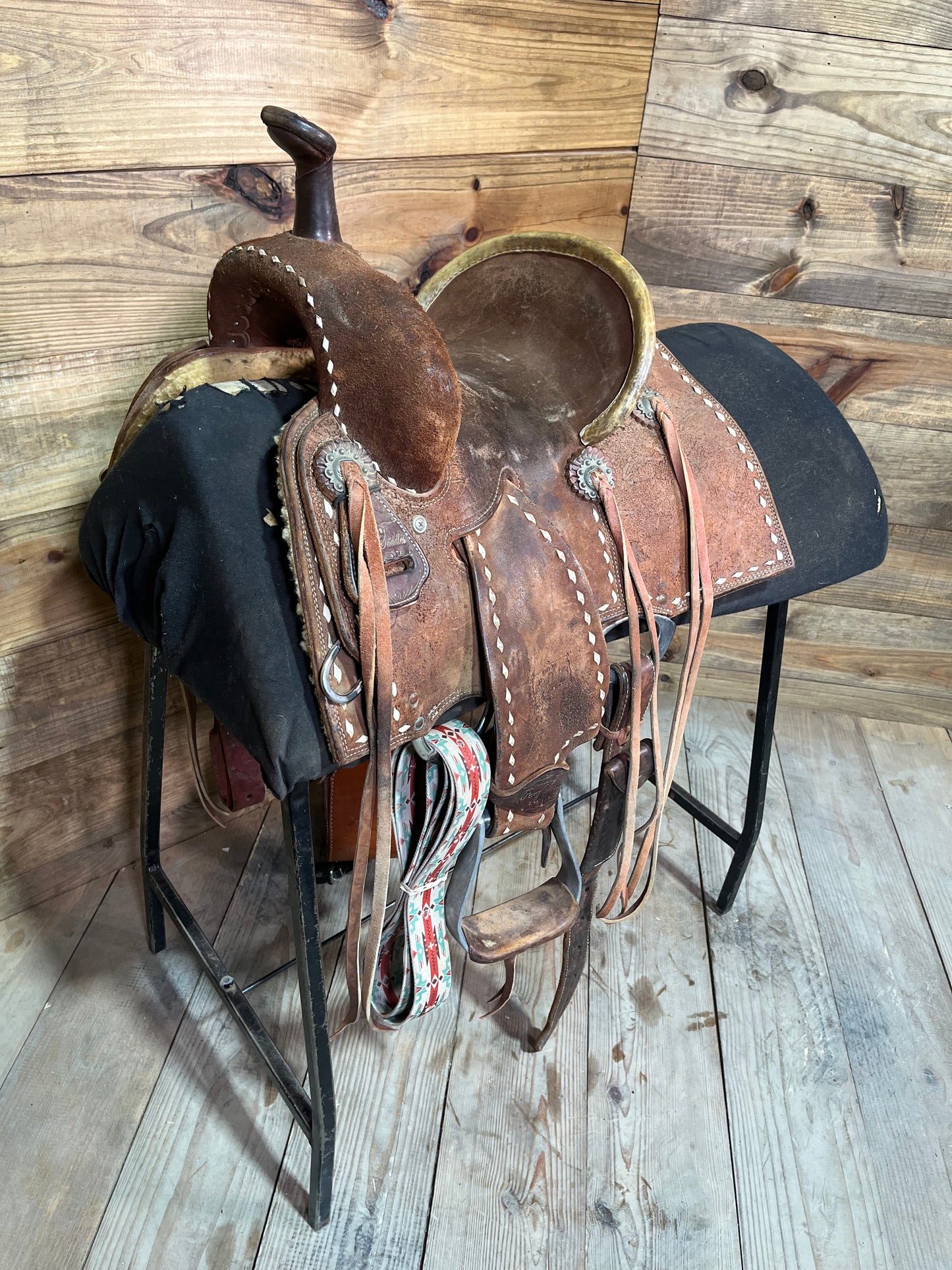 Perez Barrel Saddle ISUSED1838