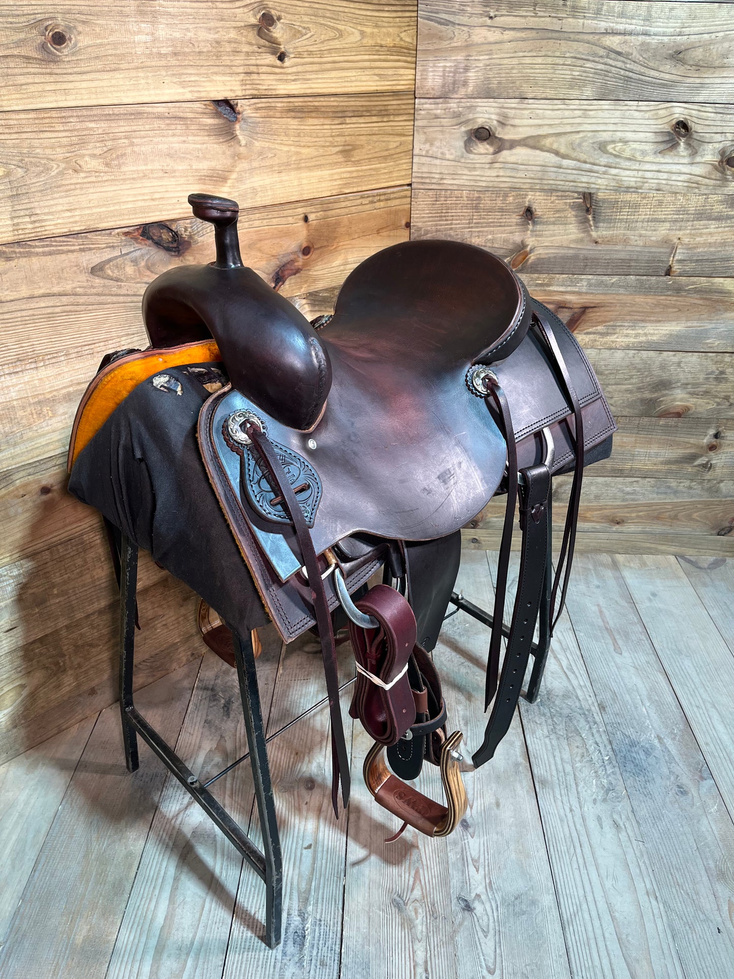 Trent Ward Signature BW Ranch Cutter ISRC368-25