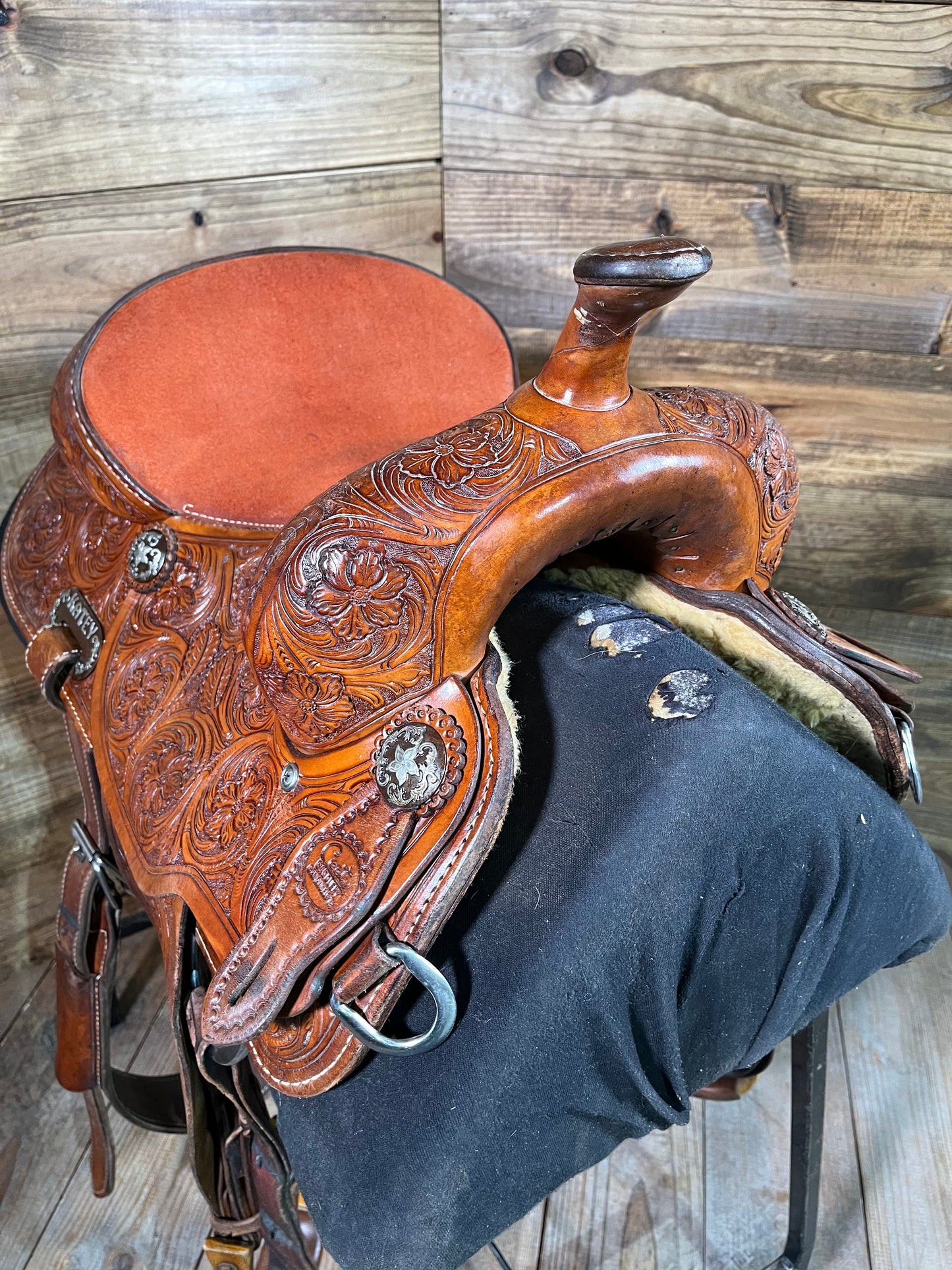 Coats Barrel Saddle ISUSED1257