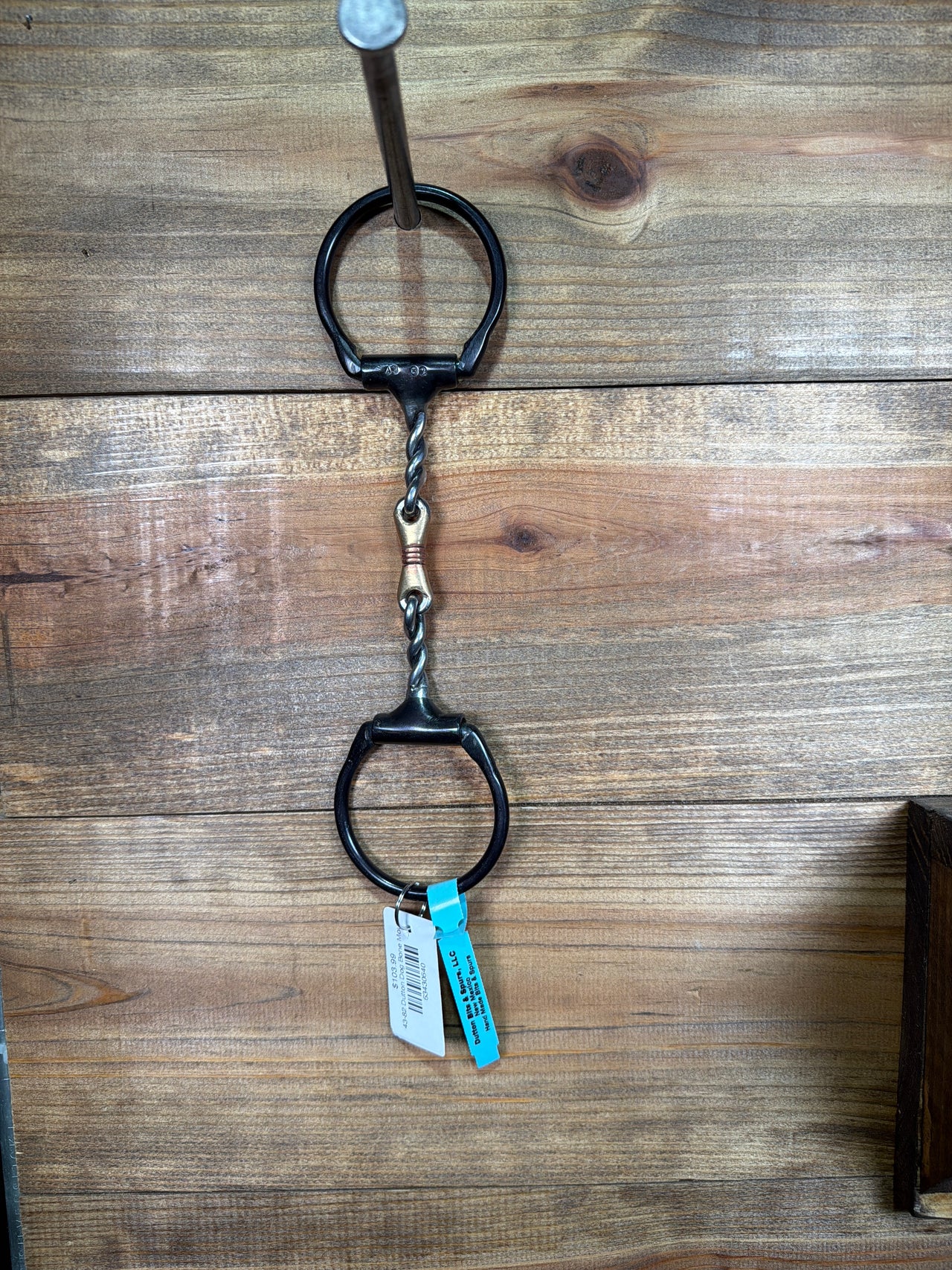 43-82 Dutton Dog Bone Mouth