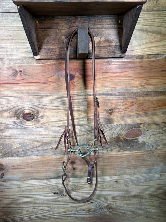 ISUB070 Kerry Kelly Twisted Hinge Port Bridle