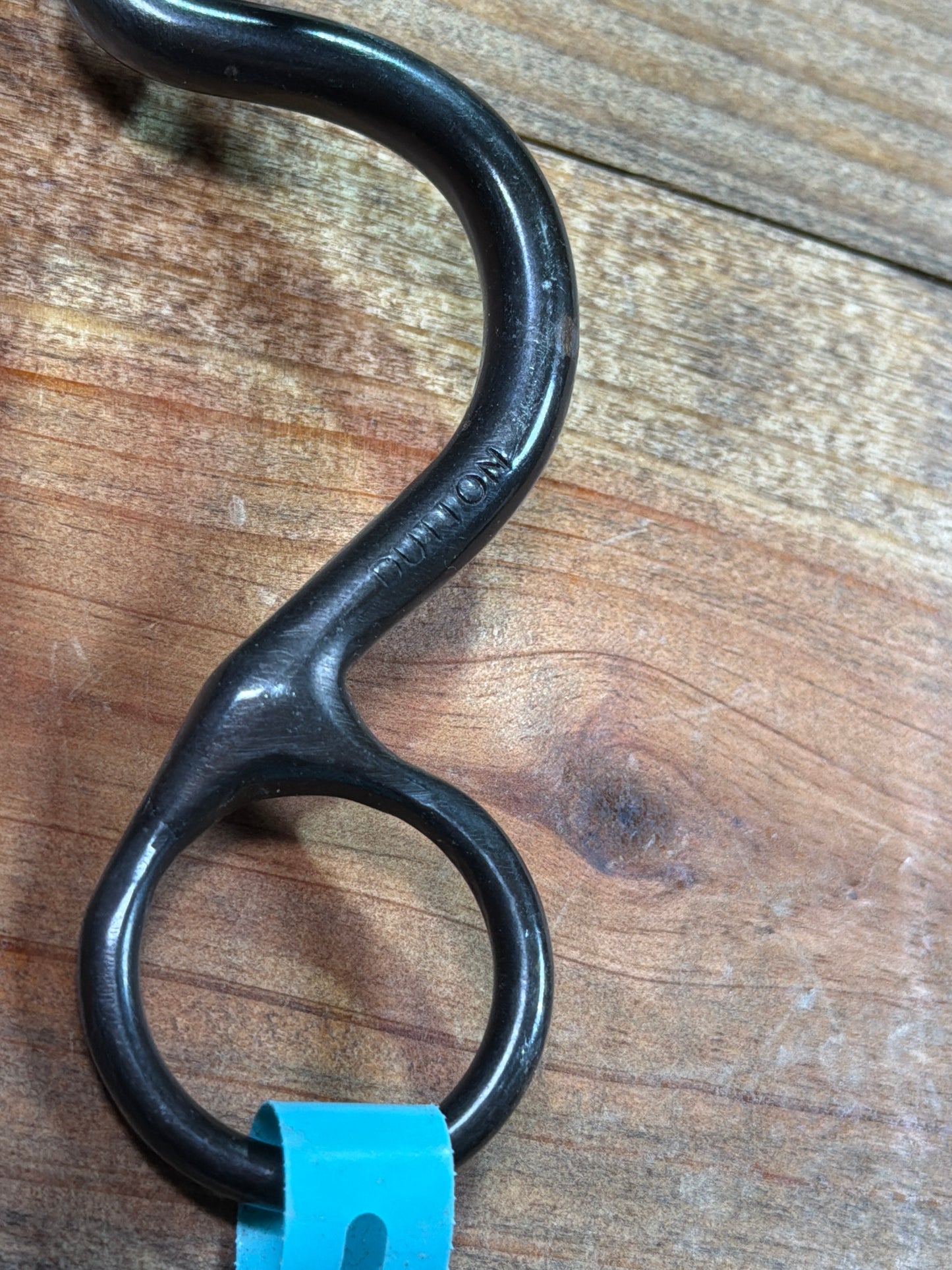 A-35 Dutton 2 Piece Twisted Wire