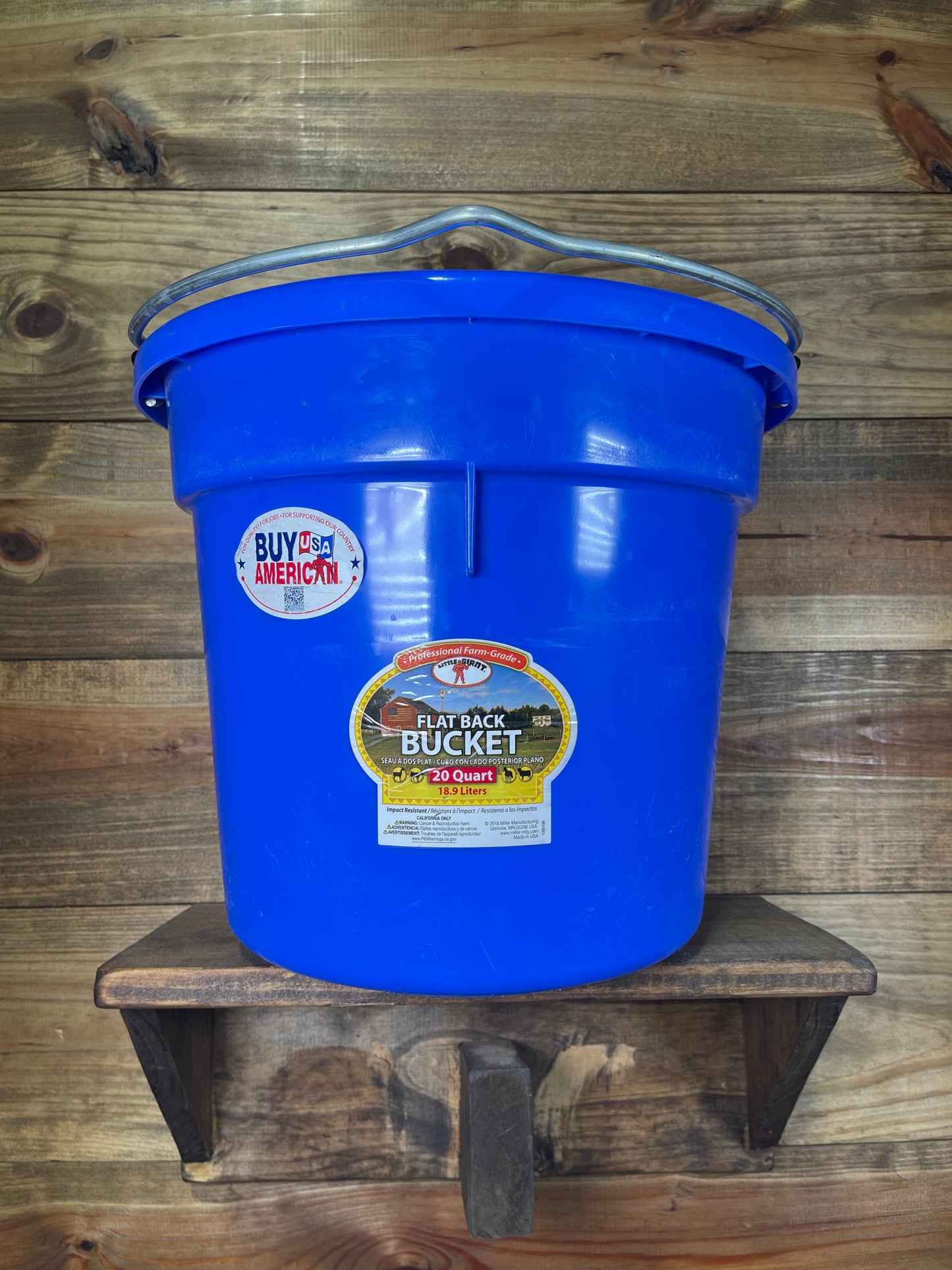 Water/Feed Bucket