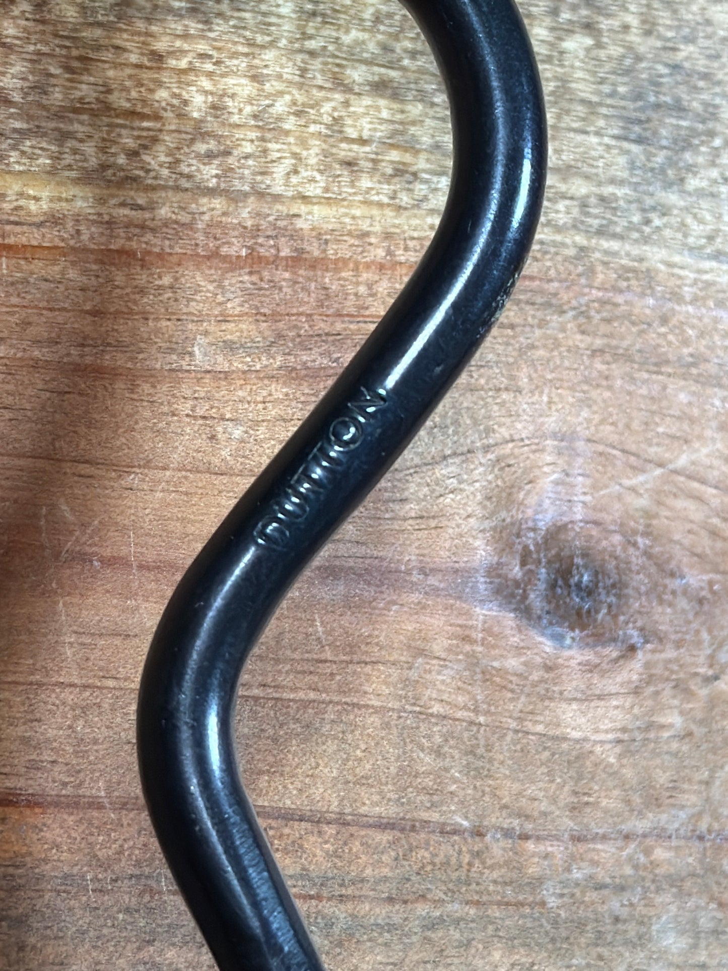 07-TK7 Dutton Medium Round Top