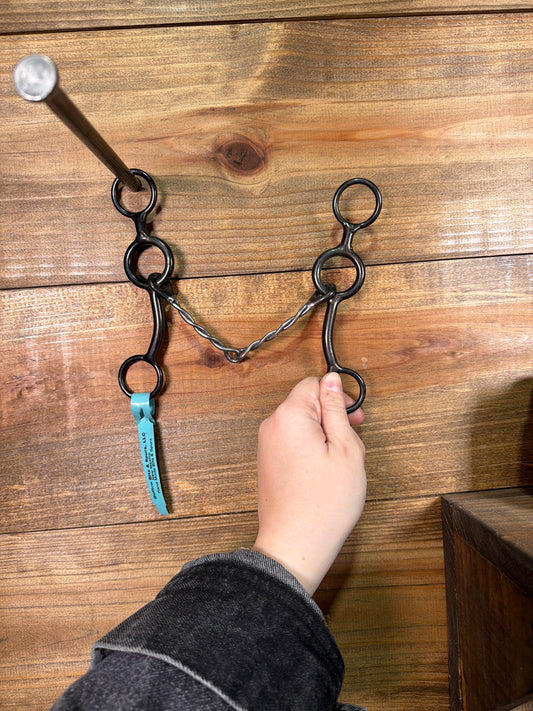 Z2-35 Dutton 2 Piece Mouth Twisted