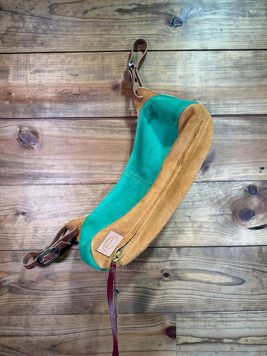 Cargill Cantle Bag Green R/o Light Brown Face