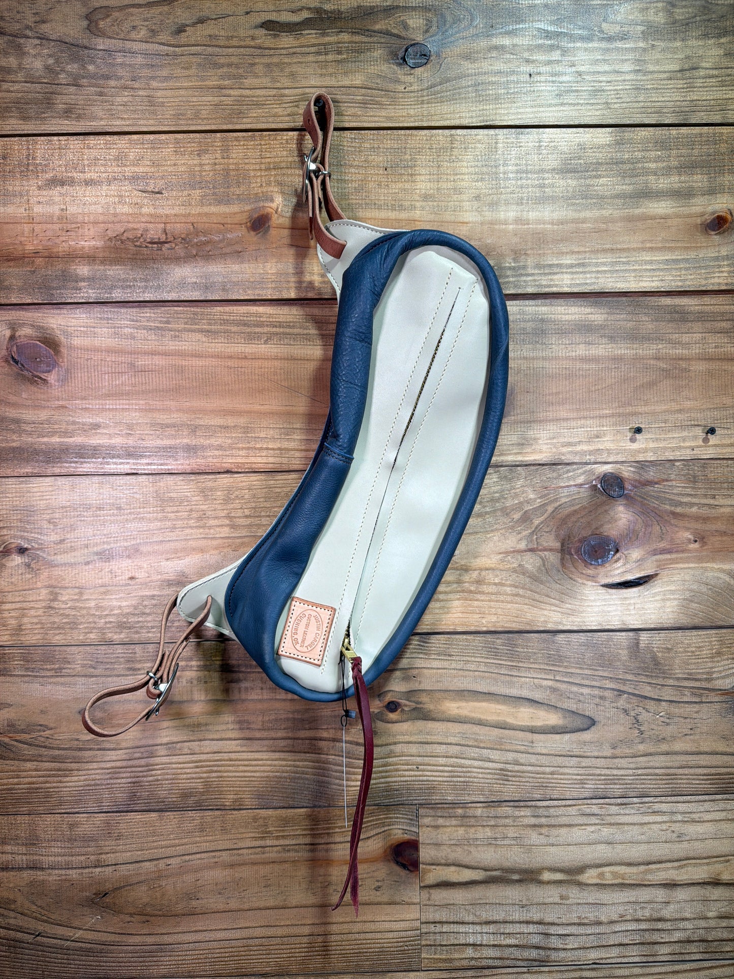 Cargill Cantle Bag Navy Slick White Face