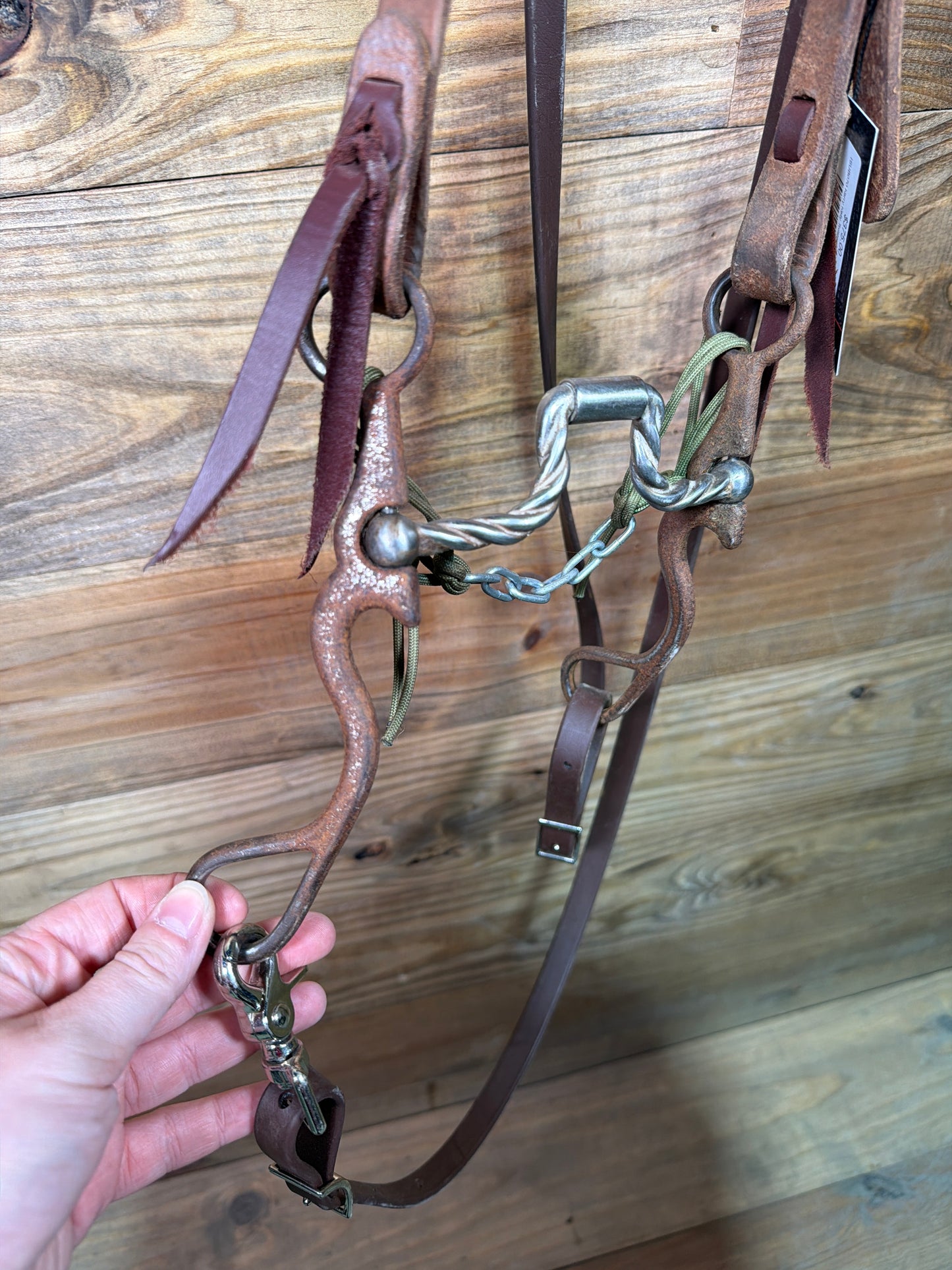 ISUB070 Kerry Kelly Twisted Hinge Port Bridle
