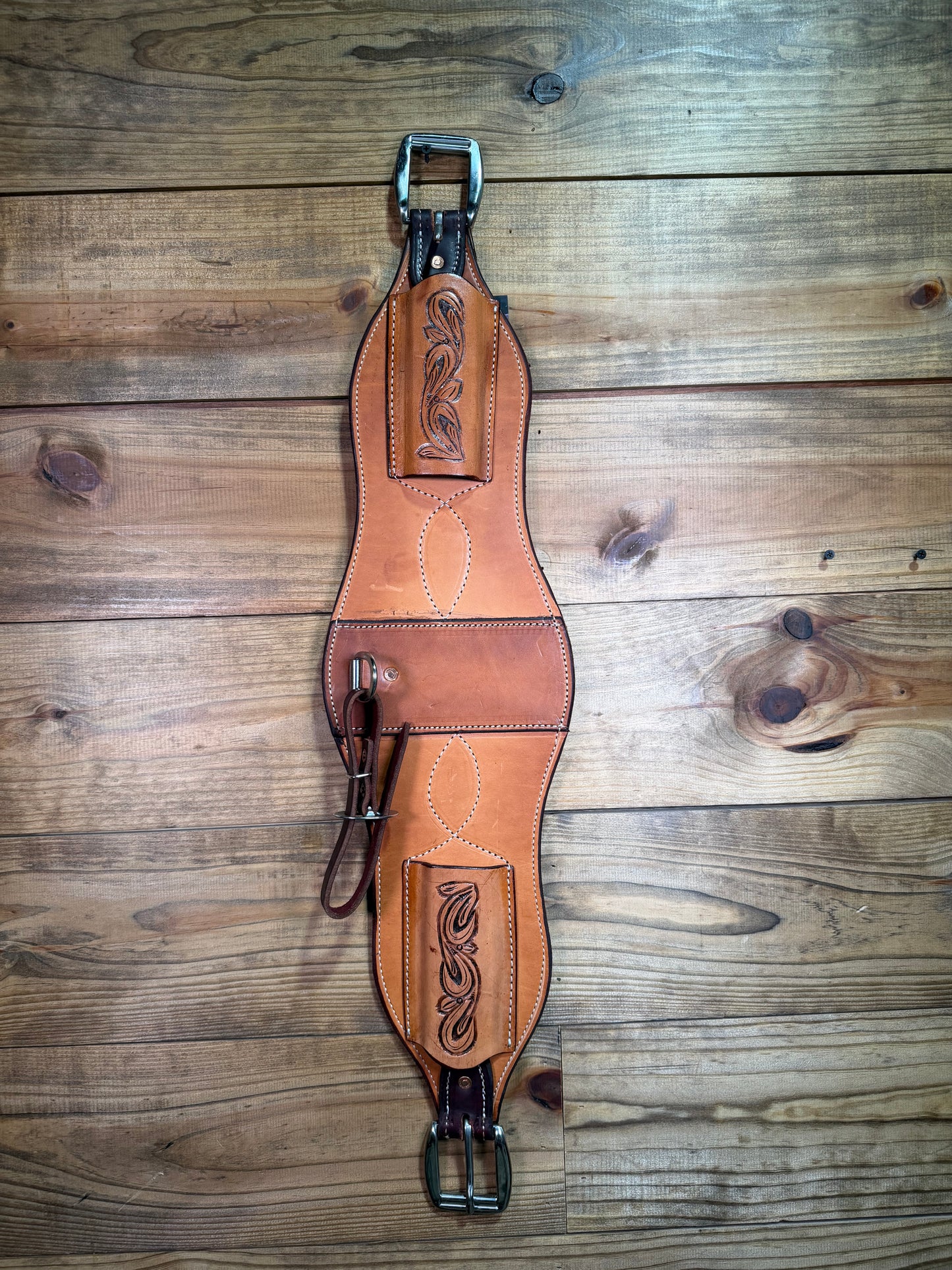 28" Antique 8" Wide Leather Back Cinch
