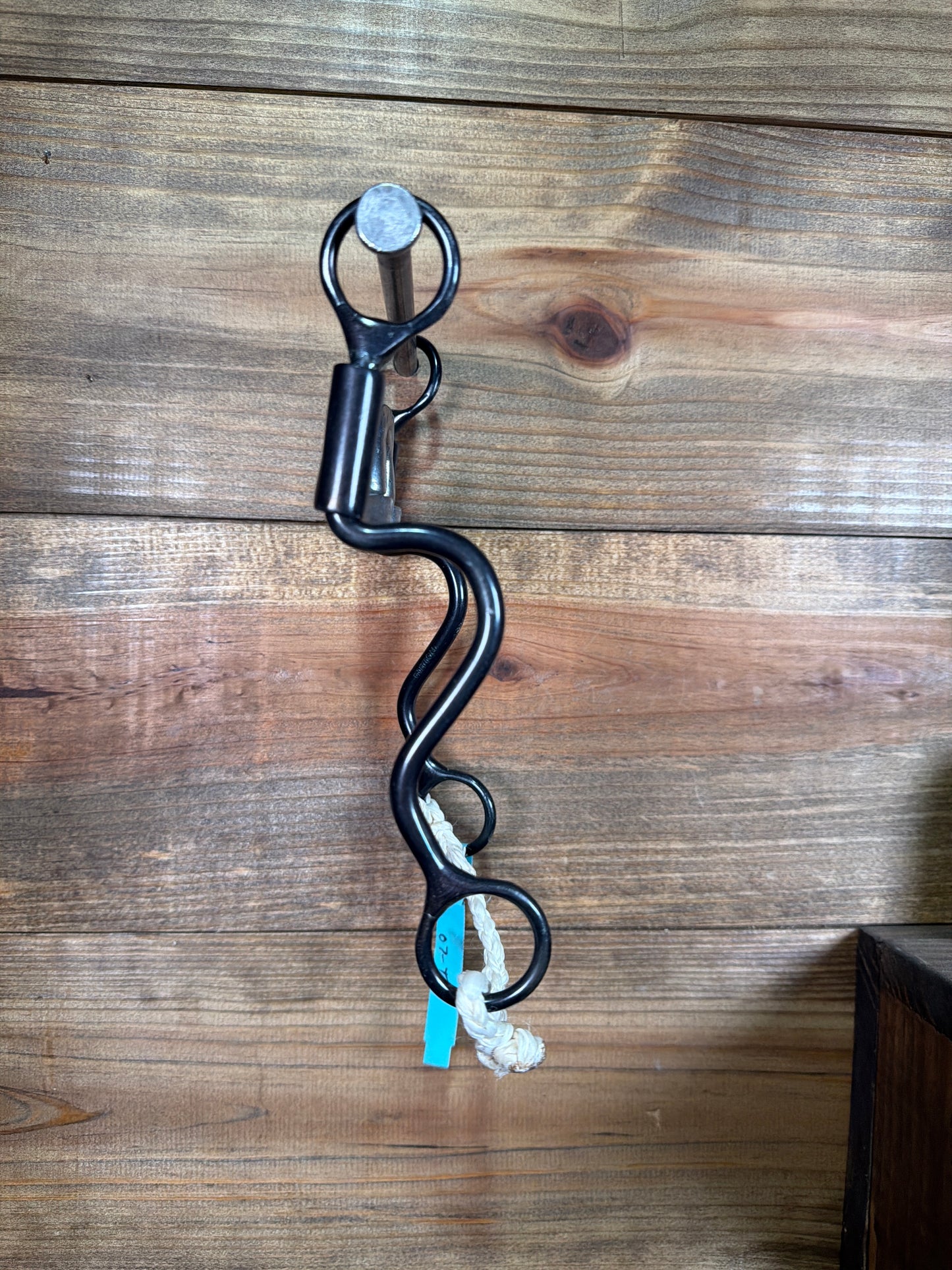 07-TK7 Dutton Medium Round Top