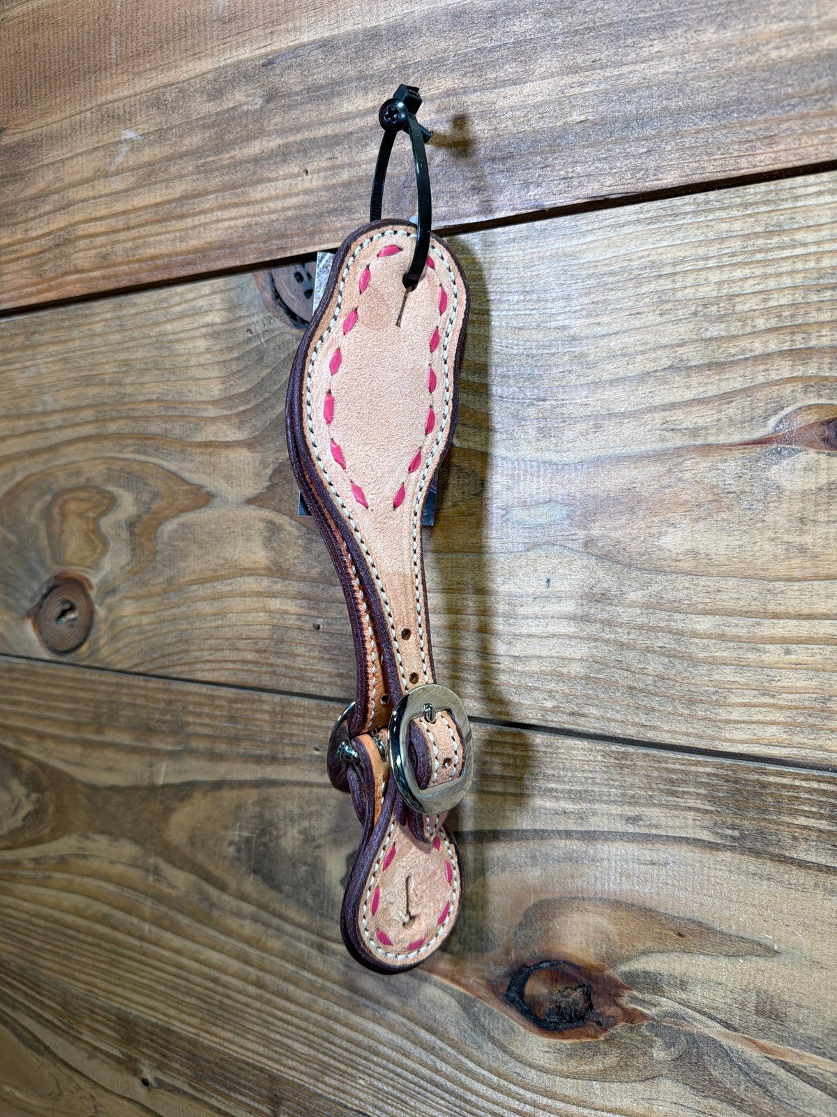 Ladies Wide Roughout w/ Pink Buckstitch