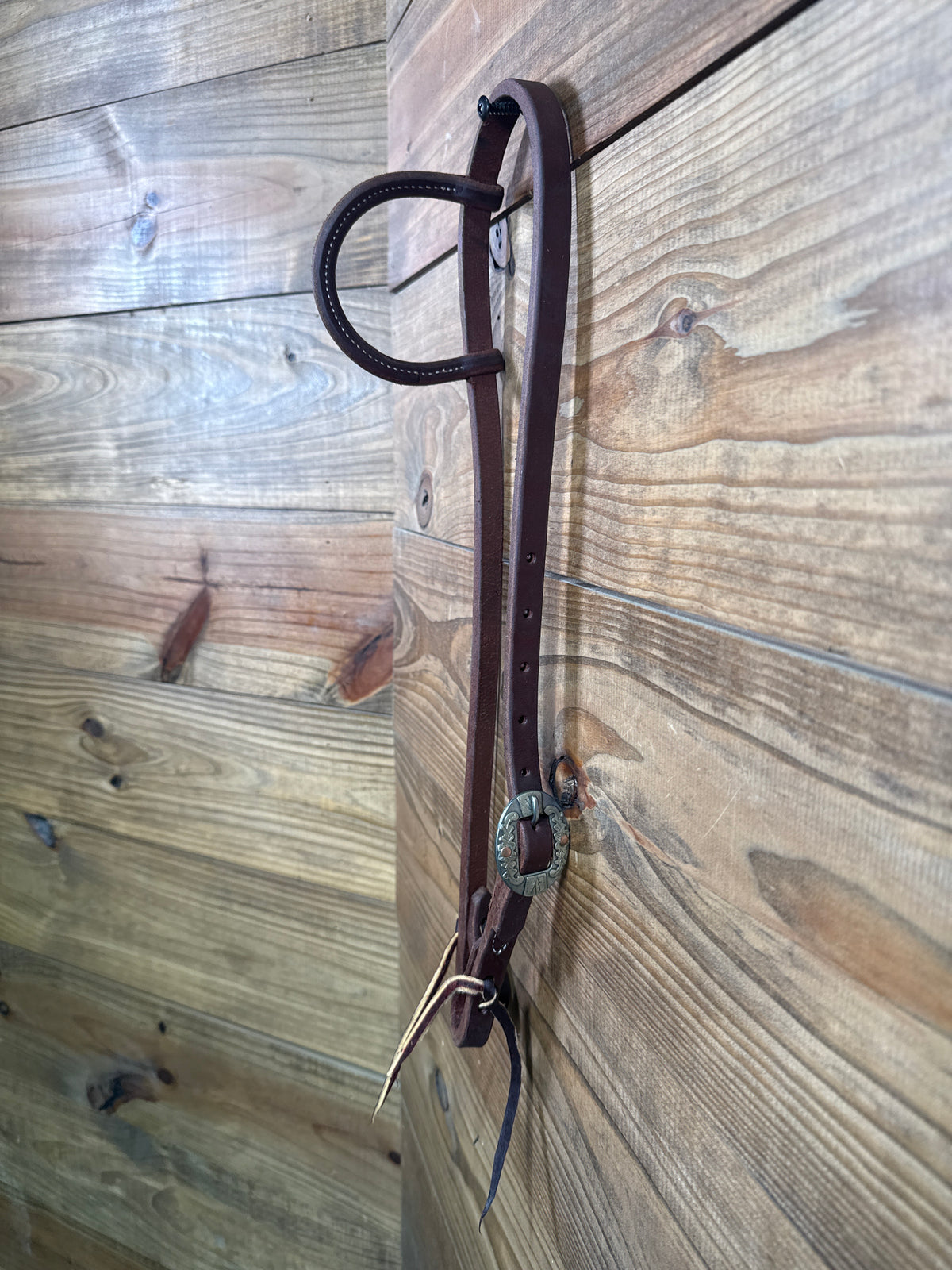 Headstall One Ear Oiled w/ Rounded Flower Buckle