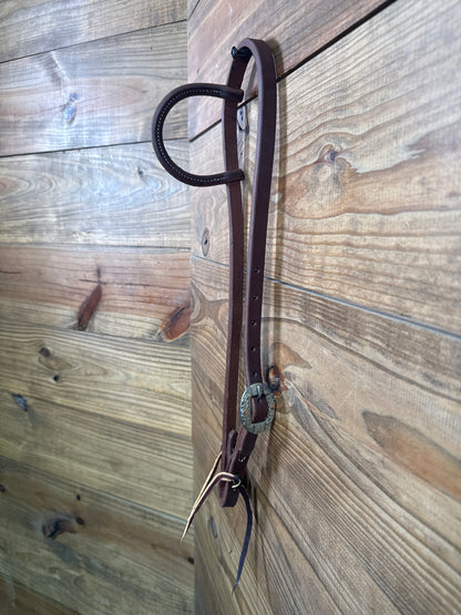 Headstall One Ear Oiled w/ Rounded Flower Buckle