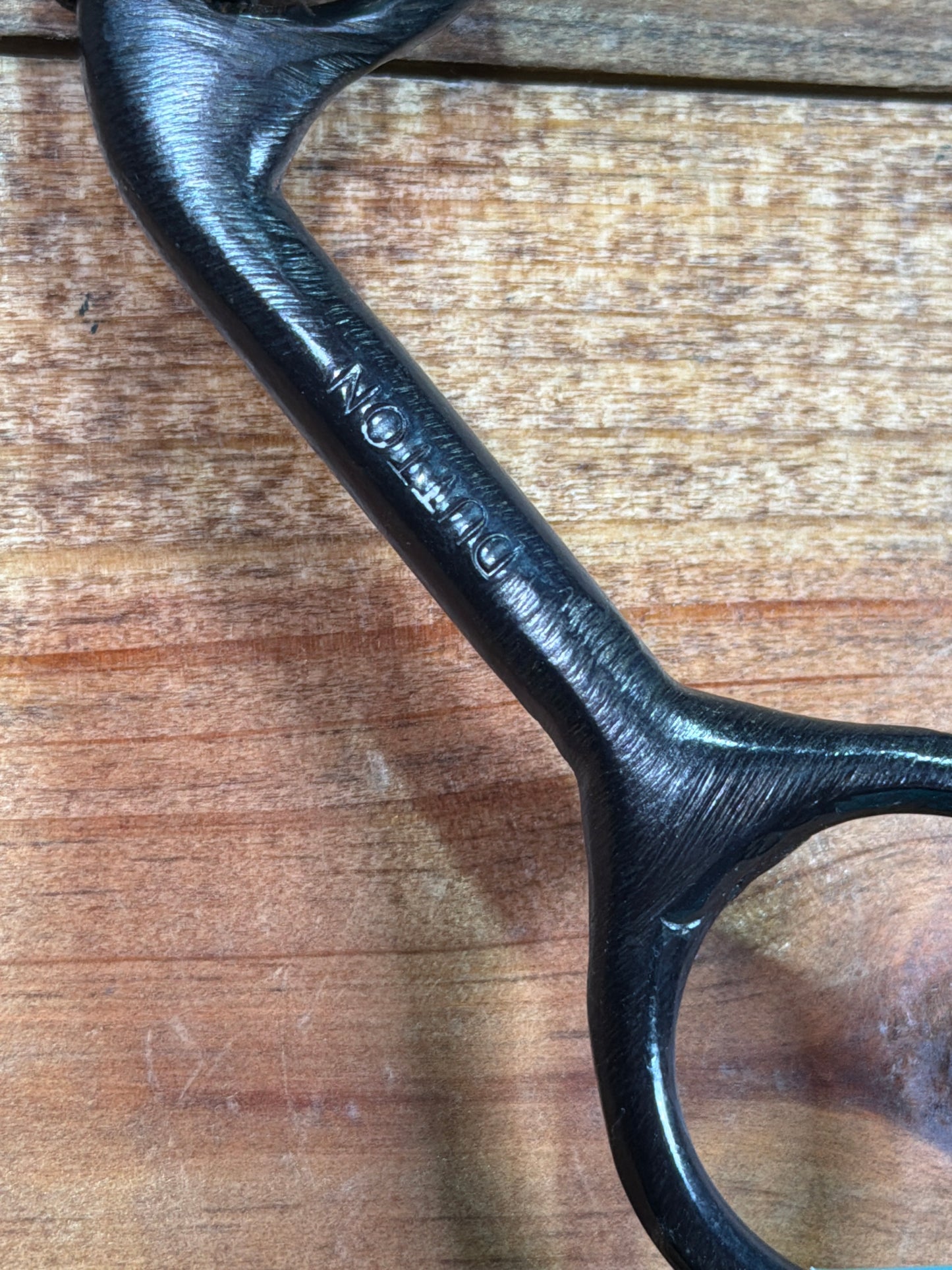 CCL-37-I Dutton Square Port