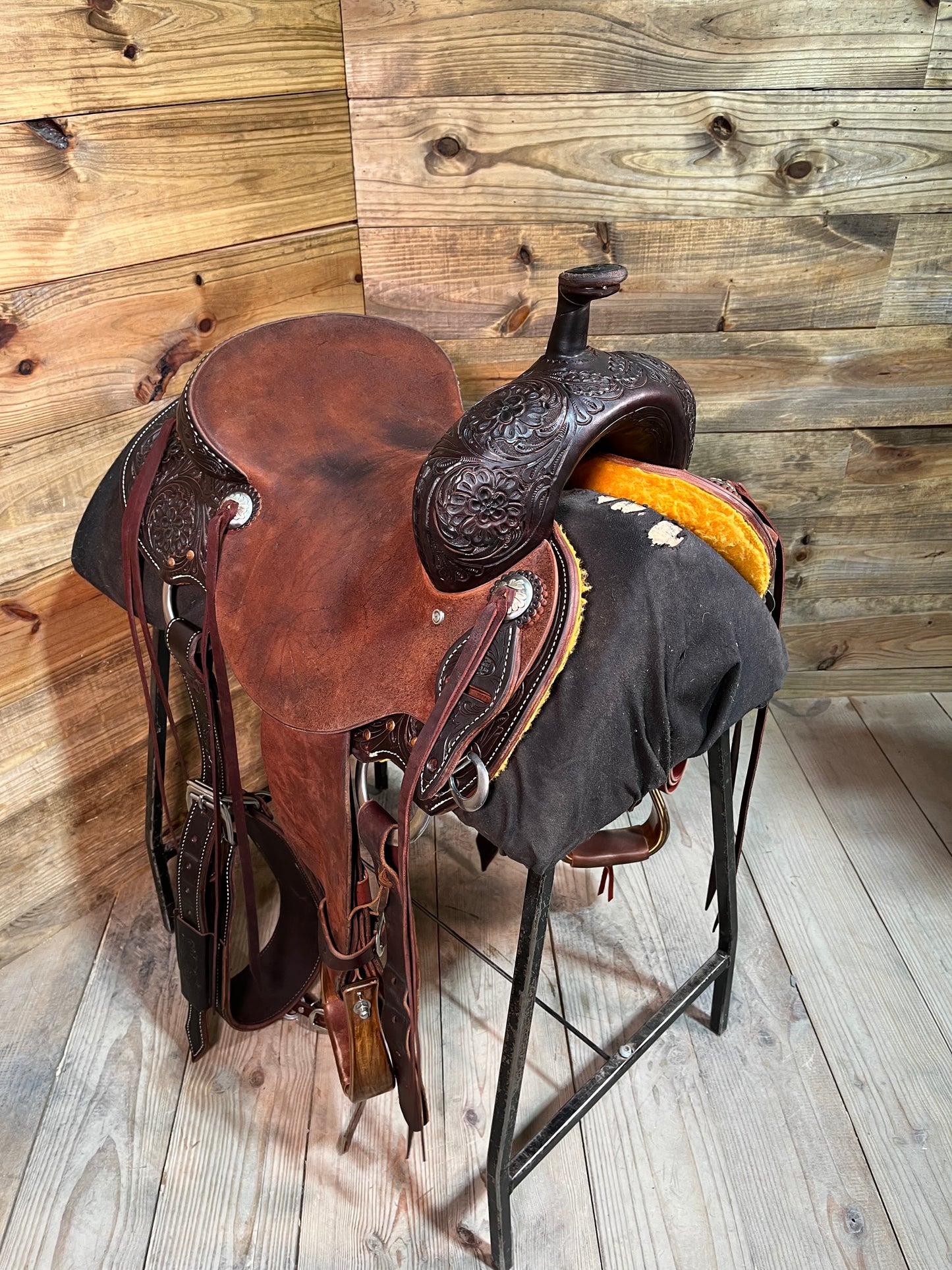 Trent Ward Ranch Cutter ISUSED1957