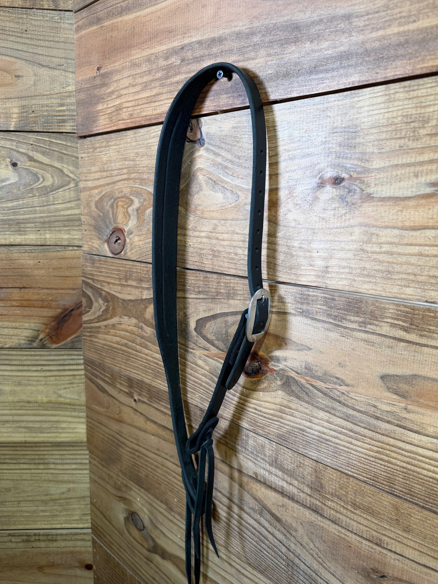 CH07 Cheaney Black Slit Ear