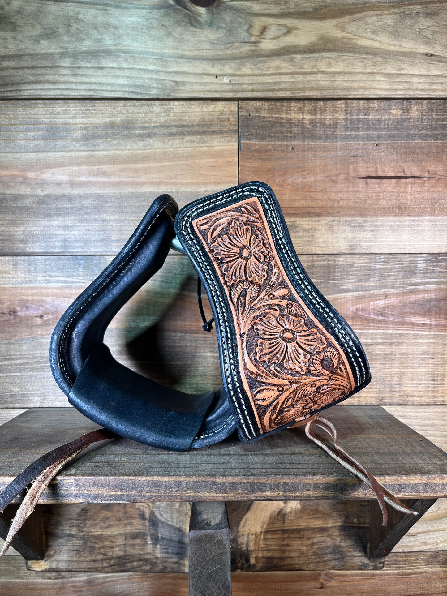 Stirrup Tooling #21 Black Dyed Bell